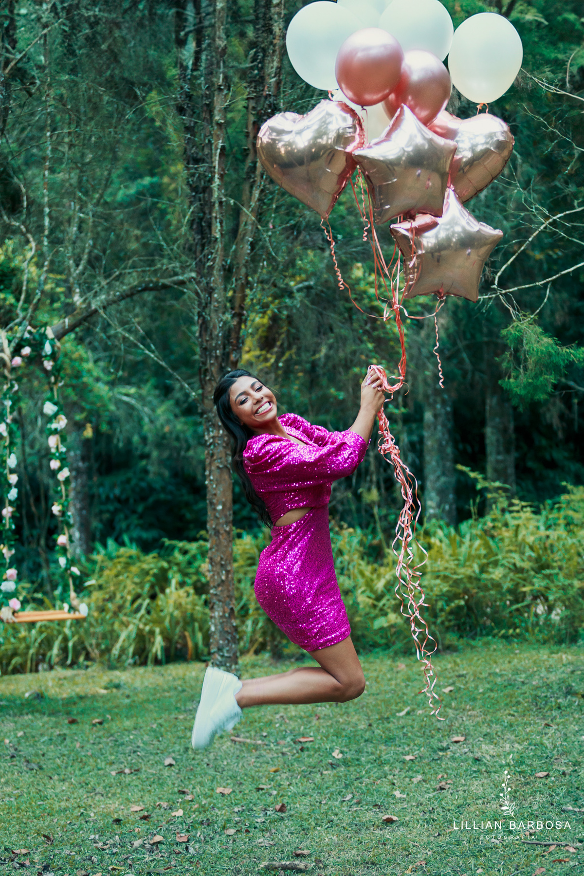 ensaio-de-quinze-anos-atelie-daniela-nagel-Castelo-belvedere-vestido-rosa-azul-conjunto-branco-fotografa-de-lauro-muller- fotografa-fotografa-de-orleans-fotografa-de-treze-de-maio-