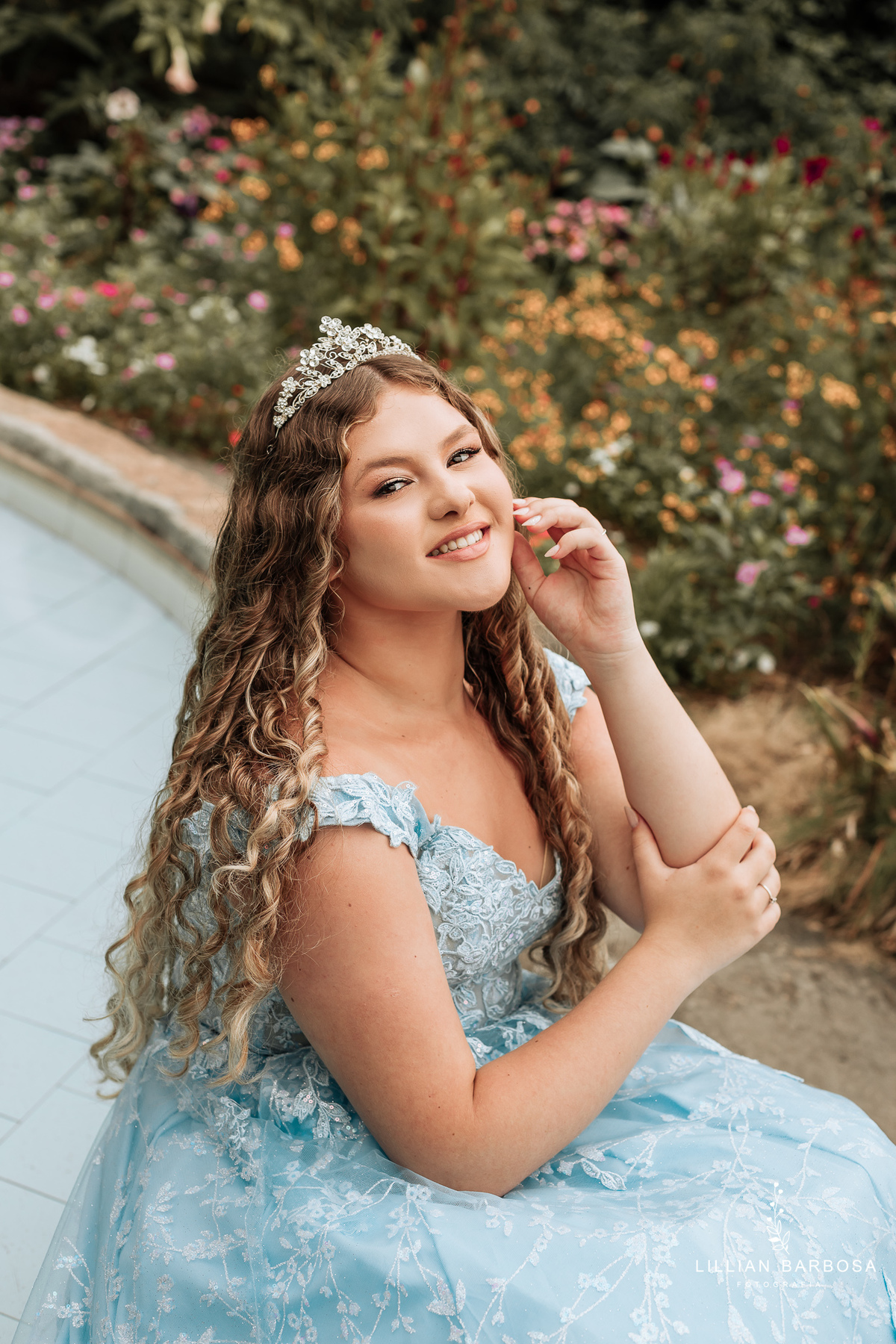ensaio-de-quinze-anos-Castelo-belvedere-vestido-rosa-azul-conjunto-branco-fotografa-de-lauro-muller- fotografa-fotografa-de-orleans-fotografa-de-treze-de-maio