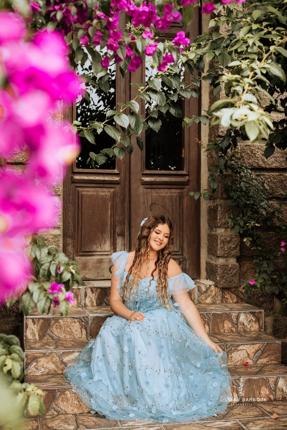 ensaio-de-quinze-anos-Castelo-belvedere-vestido-rosa-azul-conjunto-branco-fotografa-de-lauro-muller- fotografa-fotografa-de-orleans-fotografa-de-treze-de-maio