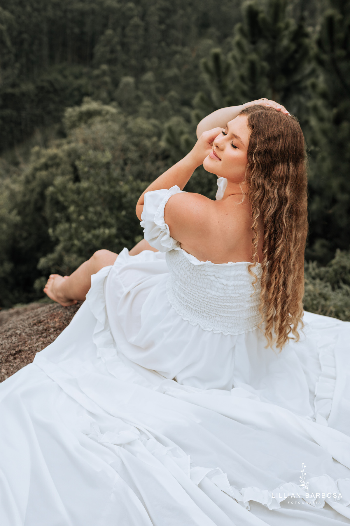 ensaio-de-quinze-anos-Castelo-belvedere-vestido-rosa-azul-conjunto-branco-fotografa-de-lauro-muller- fotografa-fotografa-de-orleans-fotografa-de-treze-de-maio