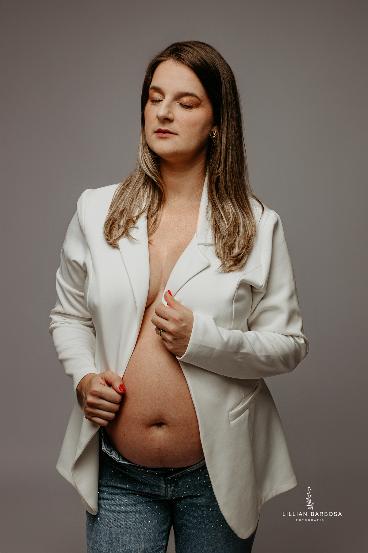 ensaio-de-gestante-espera-de-lia-ensaio-de-gravidinhas-bory-preto-calça jeans -estudio-lillian-barbosa-fotografa-de-lauro-muller-santa-catarin