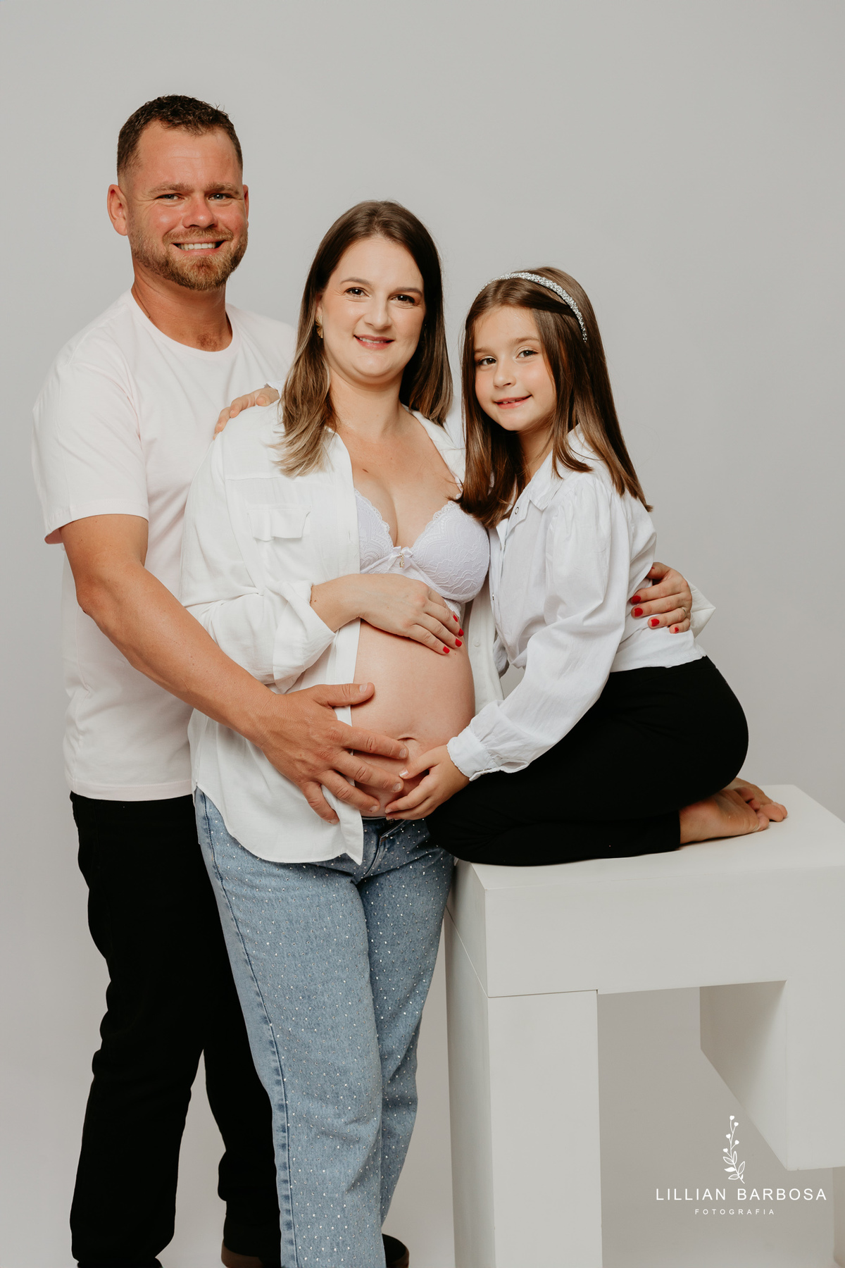 ensaio-de-gestante-espera-de-lia-ensaio-de-gravidinhas-bory-preto-calça jeans -estudio-lillian-barbosa-fotografa-de-lauro-muller-santa-catarin