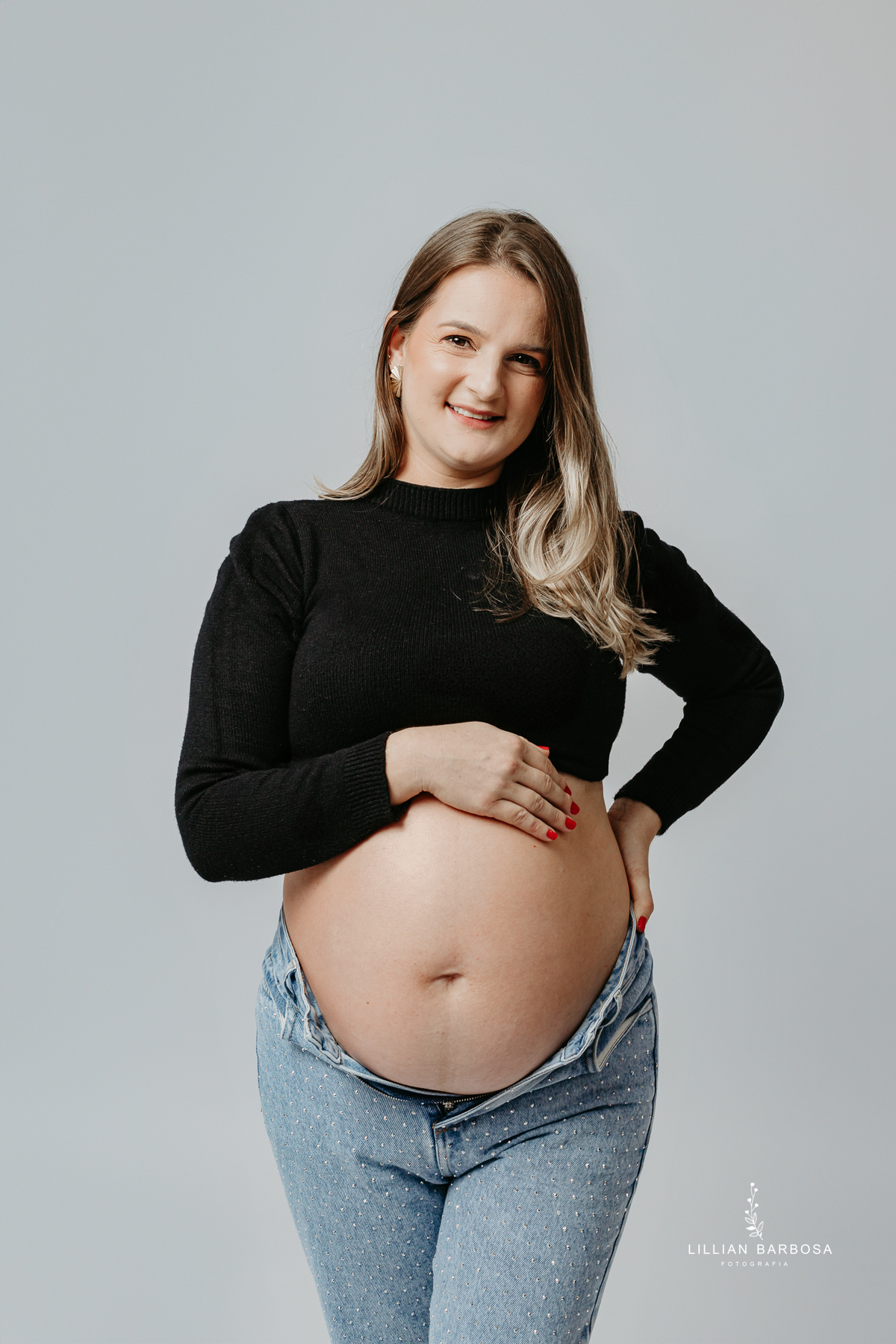 ensaio-de-gestante-espera-de-lia-ensaio-de-gravidinhas-bory-preto-calça jeans -estudio-lillian-barbosa-fotografa-de-lauro-muller-santa-catarin