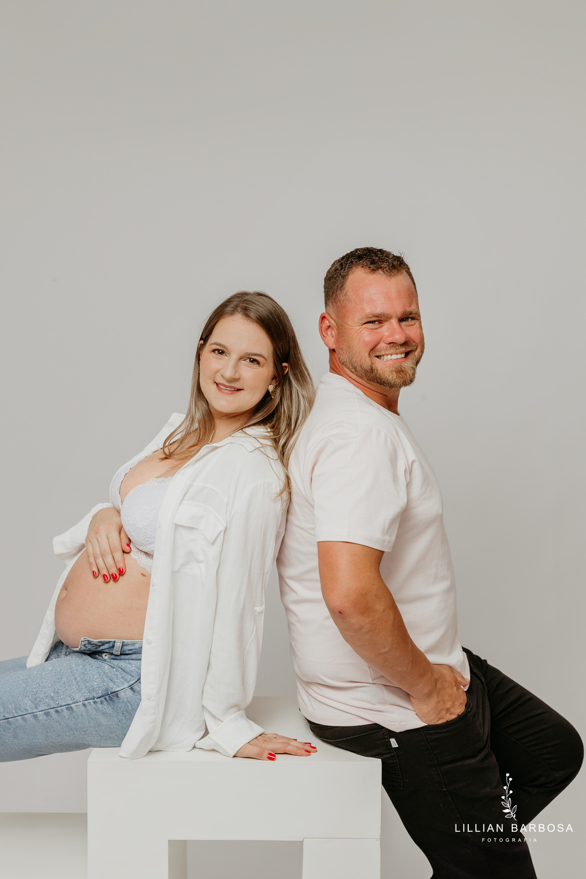 ensaio-de-gestante-espera-de-lia-ensaio-de-gravidinhas-bory-preto-calça jeans -estudio-lillian-barbosa-fotografa-de-lauro-muller-santa-catarin