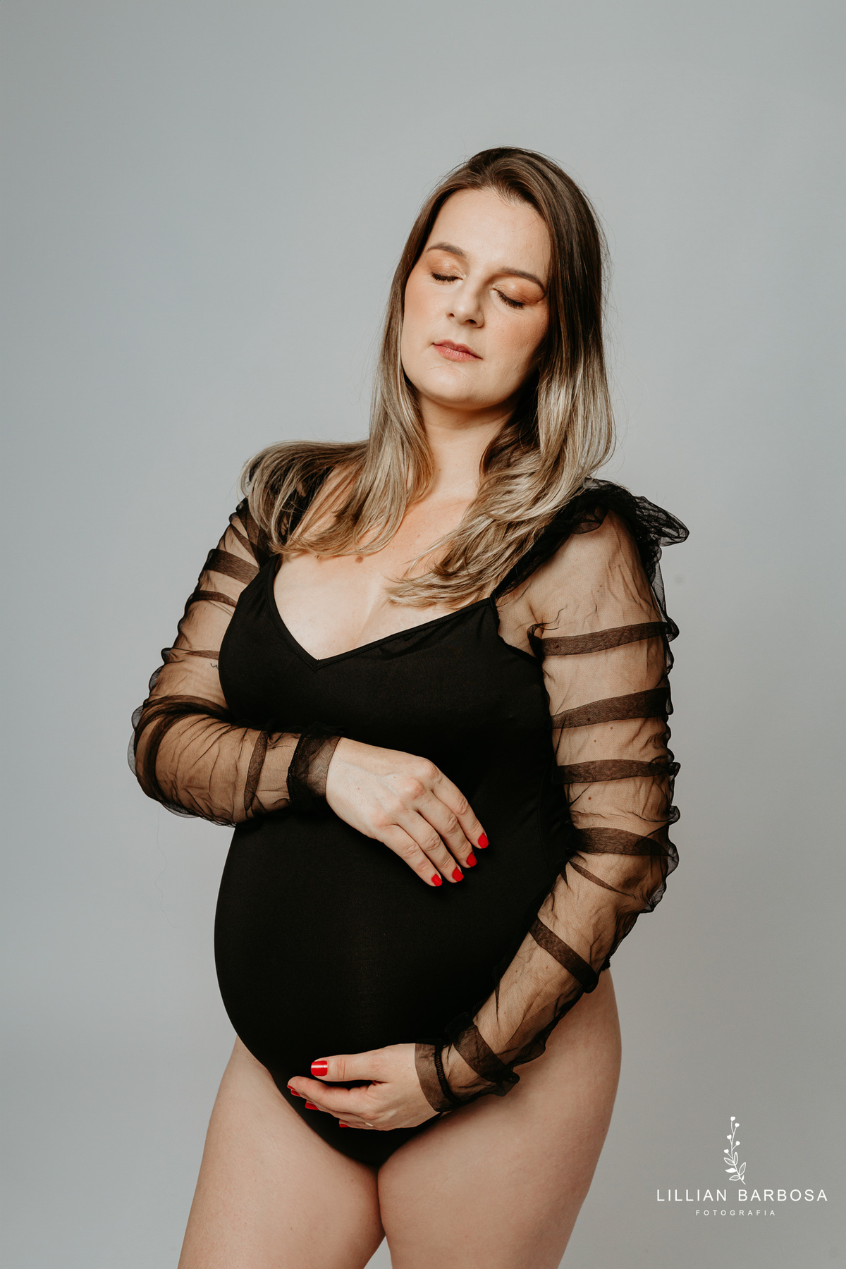 ensaio-de-gestante-espera-de-lia-ensaio-de-gravidinhas-bory-preto-calça jeans -estudio-lillian-barbosa-fotografa-de-lauro-muller-santa-catarin