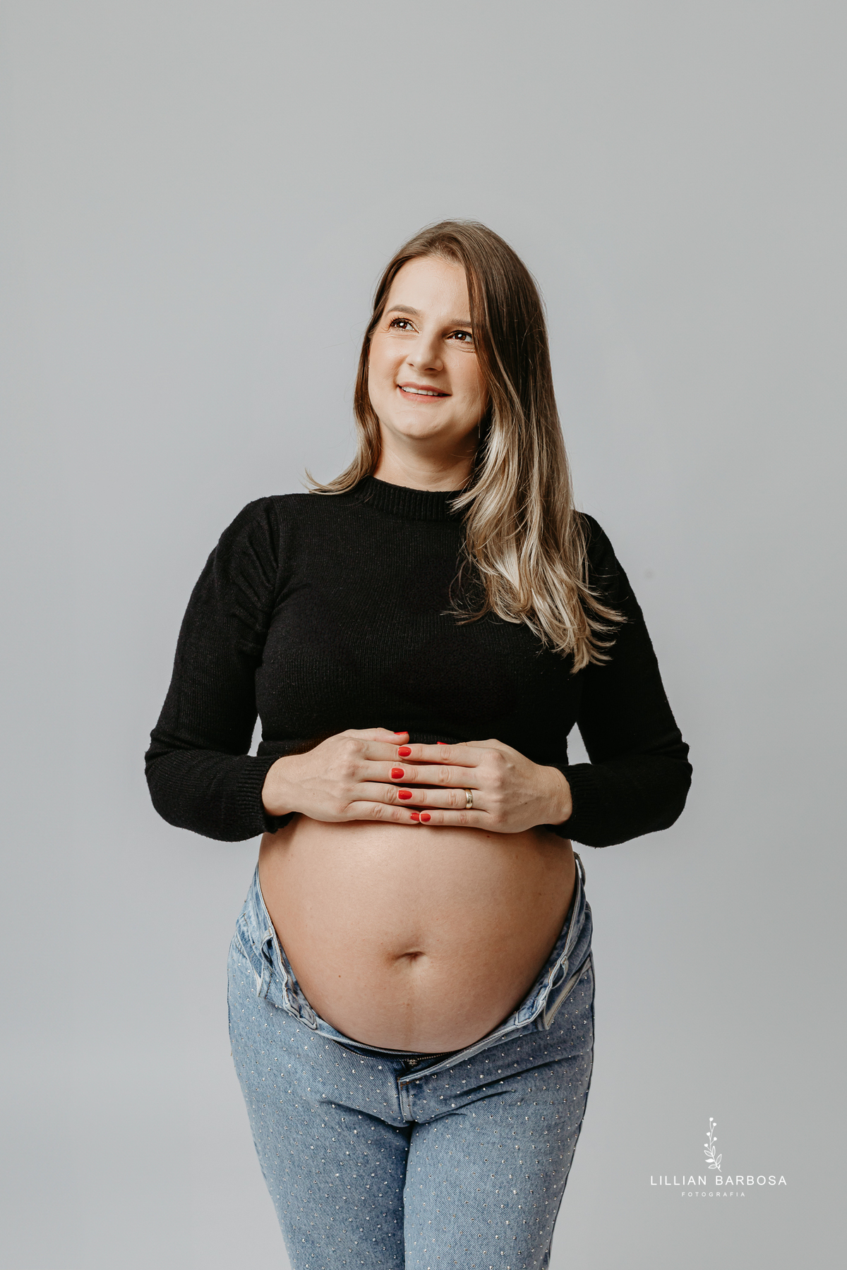 ensaio-de-gestante-espera-de-lia-ensaio-de-gravidinhas-bory-preto-calça jeans -estudio-lillian-barbosa-fotografa-de-lauro-muller-santa-catarin