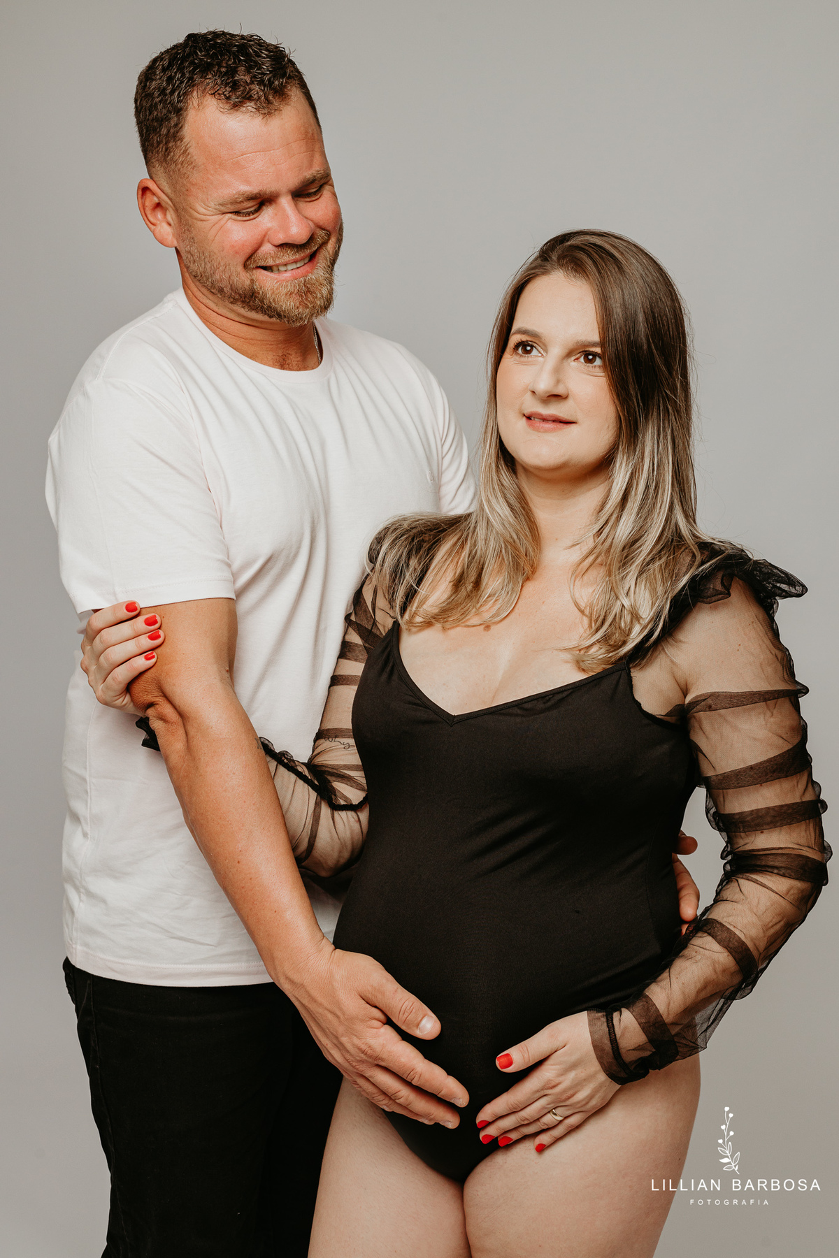 ensaio-de-gestante-espera-de-lia-ensaio-de-gravidinhas-bory-preto-calça jeans -estudio-lillian-barbosa-fotografa-de-lauro-muller-santa-catarin