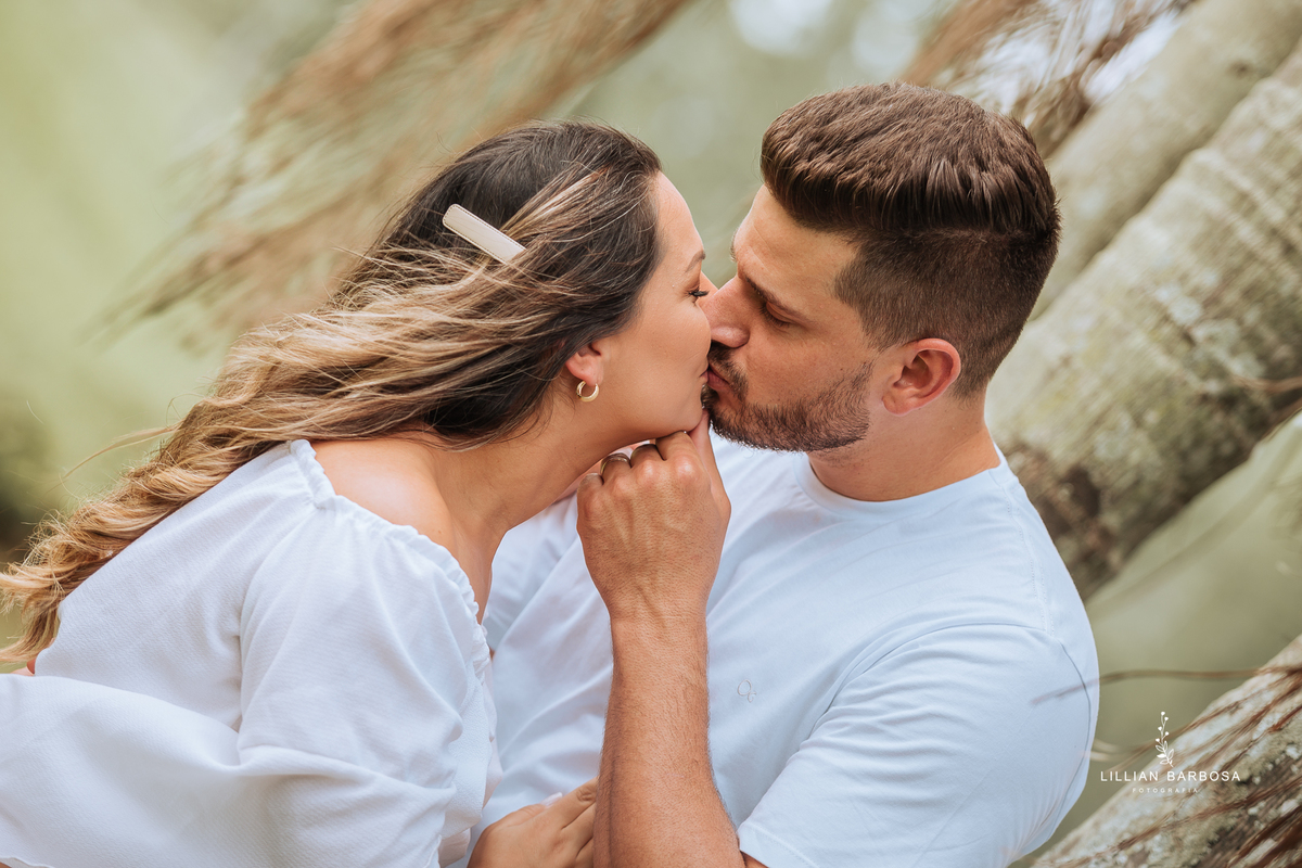 ensaio-de-gestante-espera-de-matteo-ensaio-de-gravidinhas-bory-preto-calça jeans -estudio-lillian-barbosa-fotografa-de-lauro-muller-santa-catarina