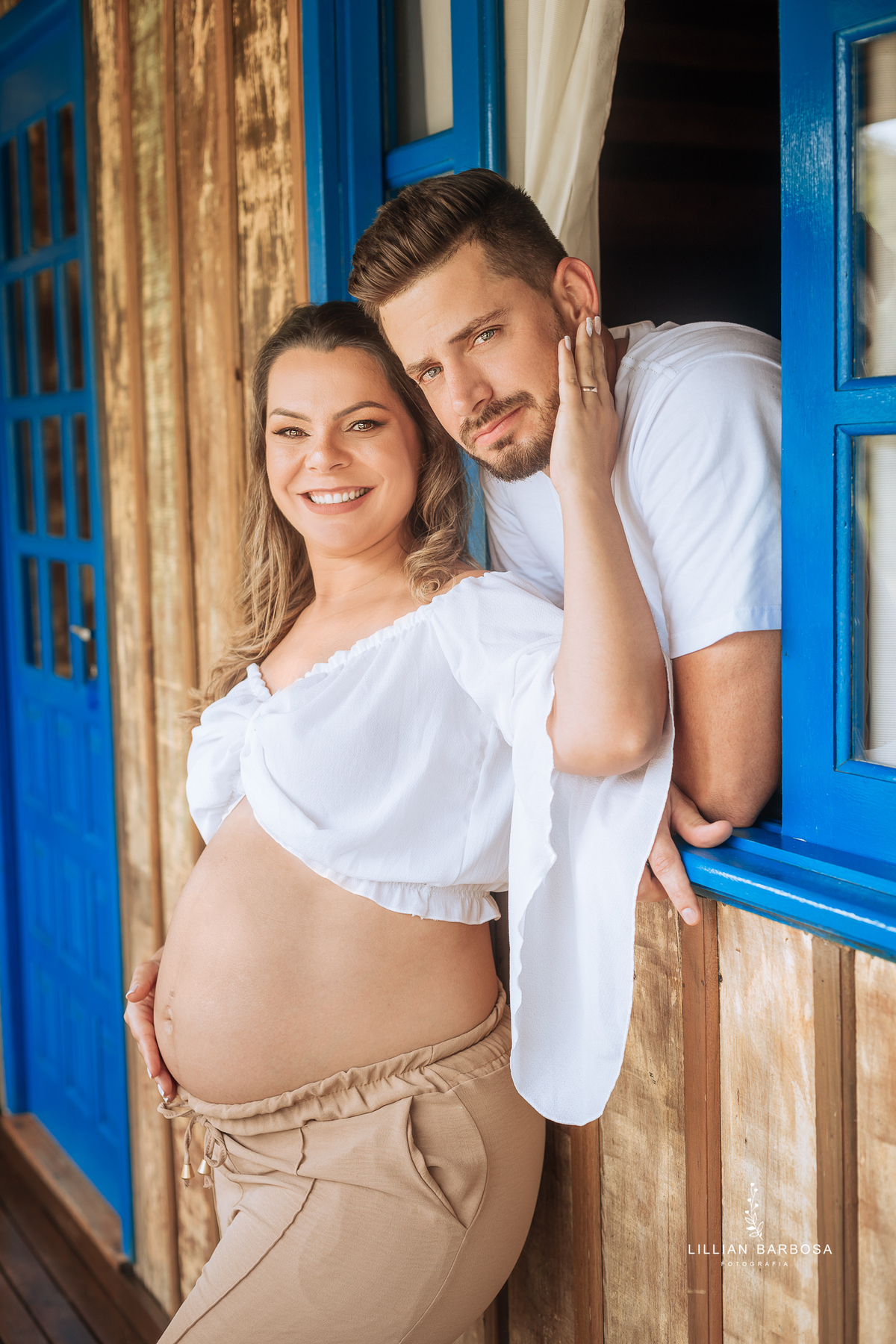 ensaio-de-gestante-espera-de-matteo-ensaio-de-gravidinhas-bory-preto-calça jeans -estudio-lillian-barbosa-fotografa-de-lauro-muller-santa-catarina