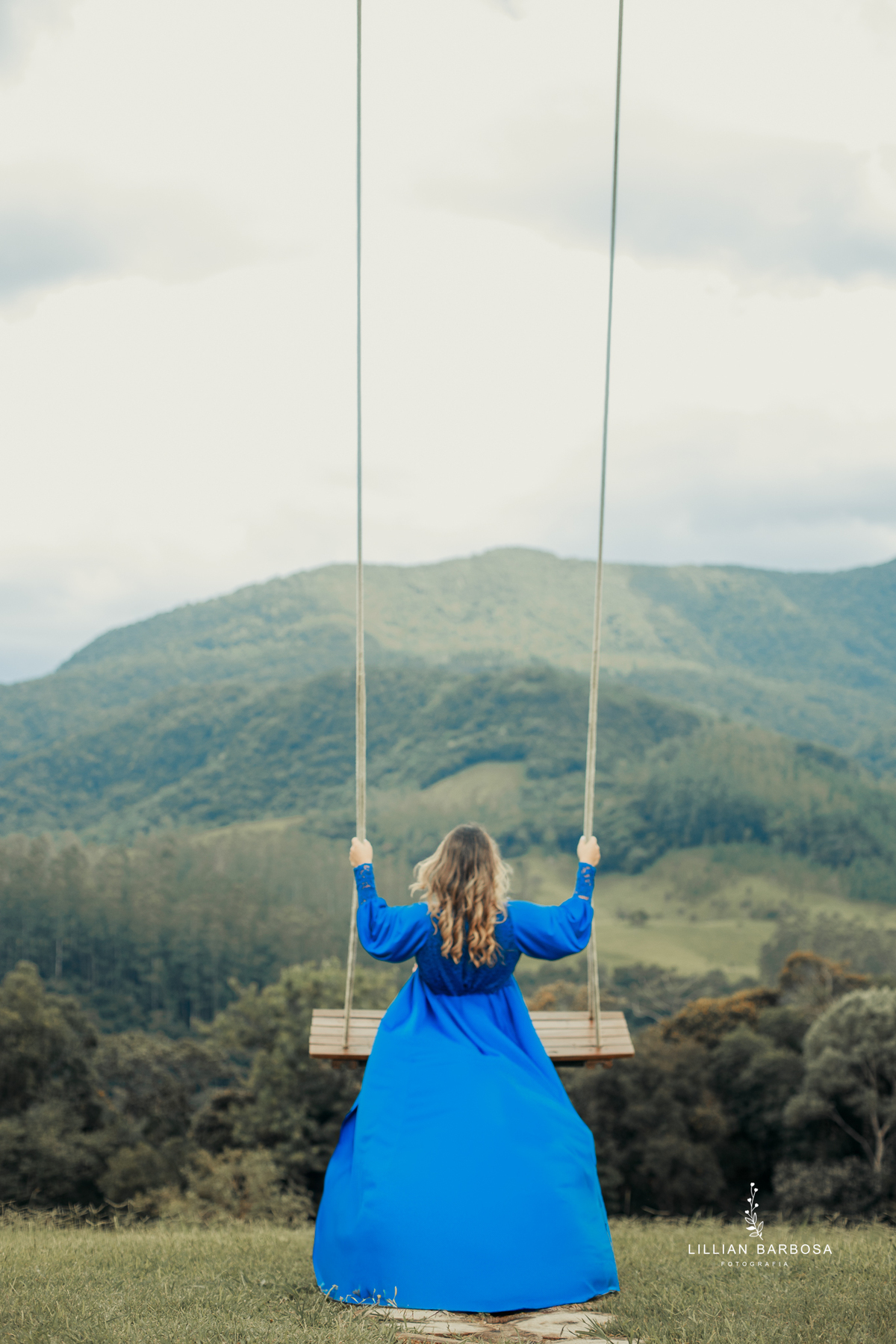ensaio-de-gestante-espera-de-matteo-ensaio-de-gravidinhas-bory-preto-calça jeans -estudio-lillian-barbosa-fotografa-de-lauro-muller-santa-catarina