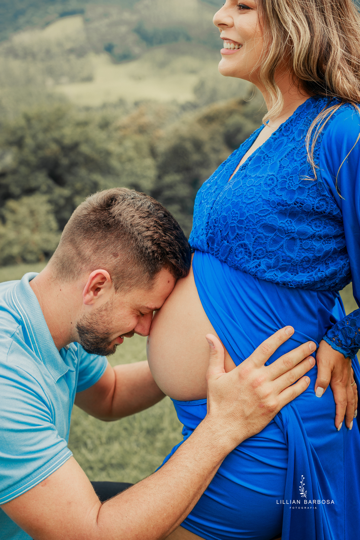 ensaio-de-gestante-espera-de-matteo-ensaio-de-gravidinhas-bory-preto-calça jeans -estudio-lillian-barbosa-fotografa-de-lauro-muller-santa-catarina