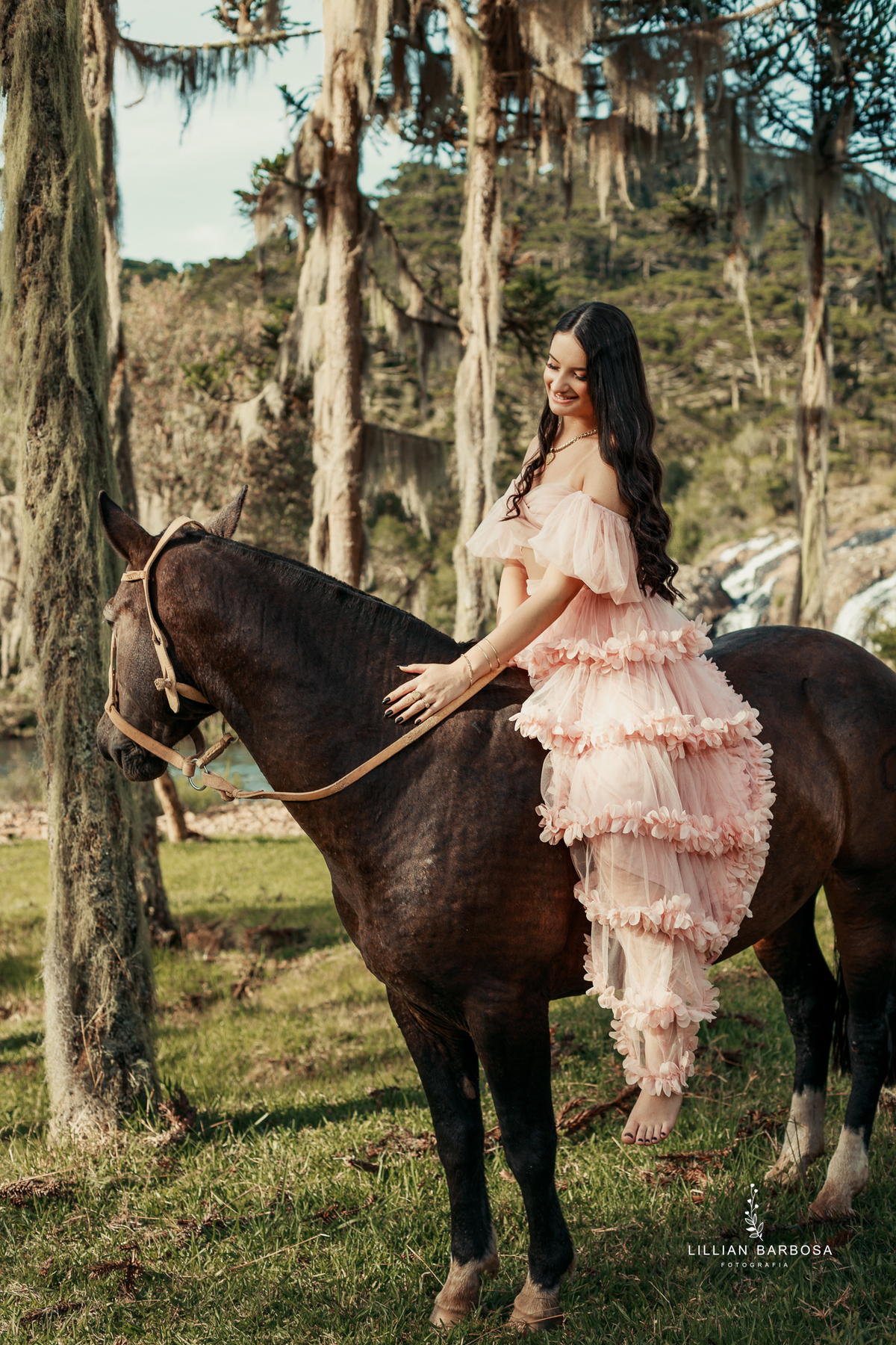 ensaio-de-quinze-anos-serra-do-rio-do-rastro-vestido-rosa-azul-conjunto-branco-fotografa-de-lauro-muller- fotografa-fotografa-de-orleans-fotografa-de-serra-do-rio-do-rastro-