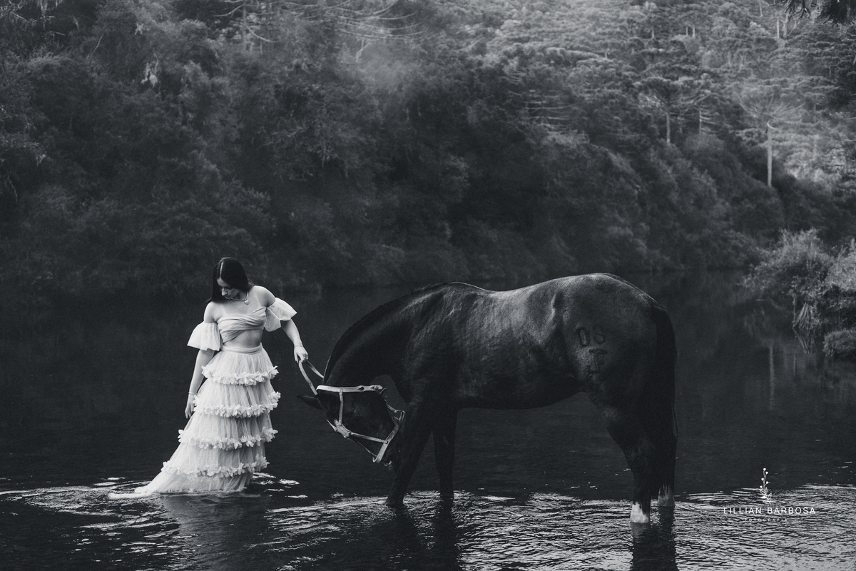 ensaio-de-quinze-anos-serra-do-rio-do-rastro-vestido-rosa-azul-conjunto-branco-fotografa-de-lauro-muller- fotografa-fotografa-de-orleans-fotografa-de-serra-do-rio-do-rastro-