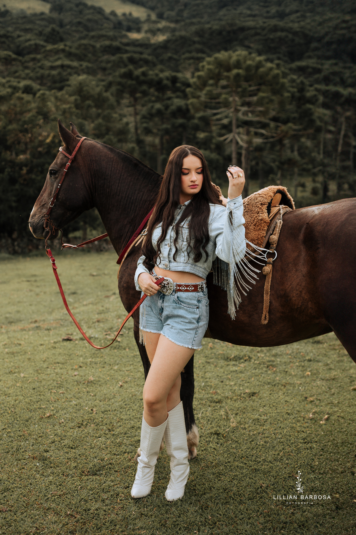ensaio-de-quinze-anos-serra-do-rio-do-rastro-vestido-rosa-azul-conjunto-branco-fotografa-de-lauro-muller- fotografa-fotografa-de-orleans-fotografa-de-serra-do-rio-do-rastro-