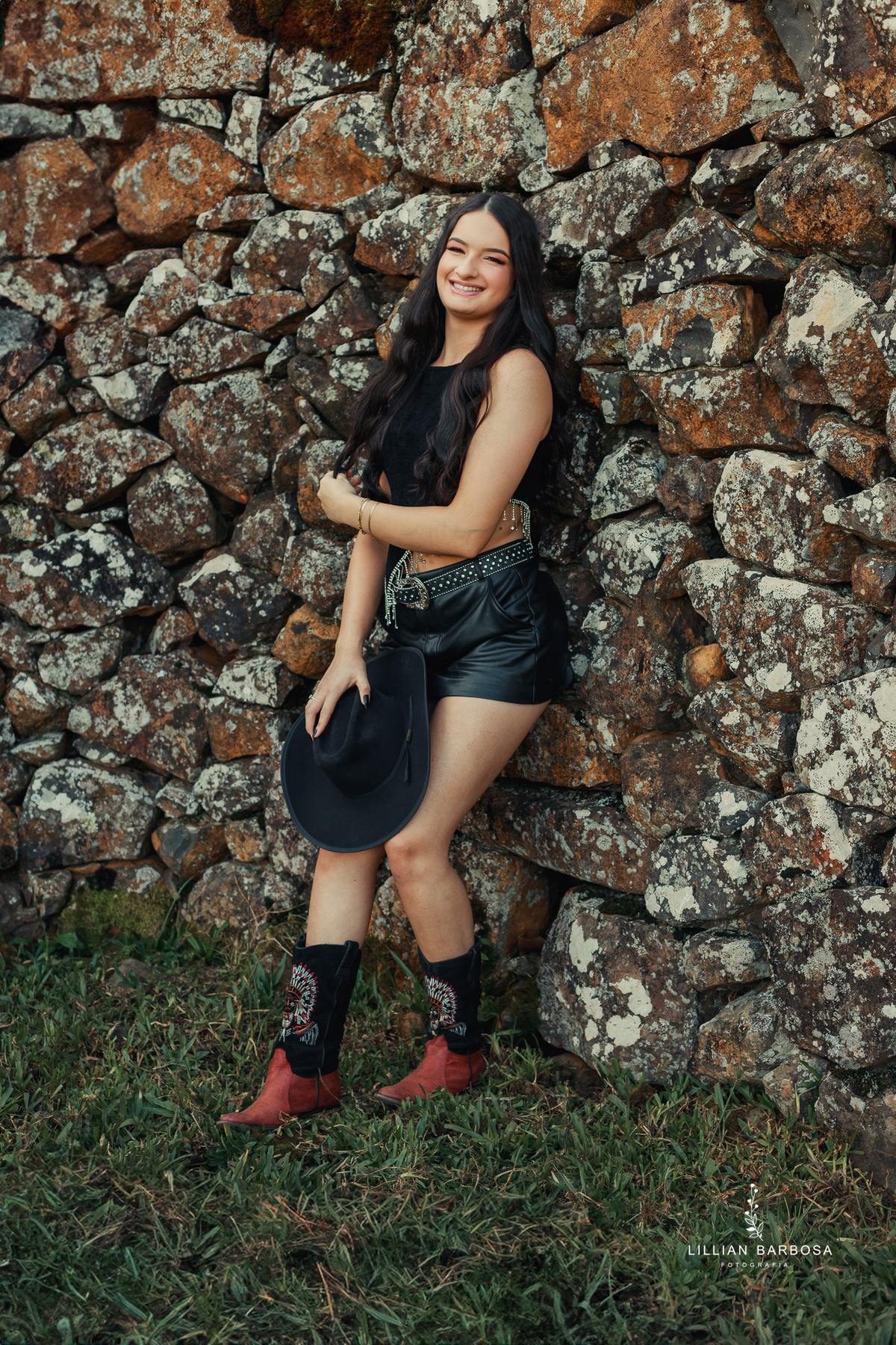 ensaio-de-quinze-anos-serra-do-rio-do-rastro-vestido-rosa-azul-conjunto-branco-fotografa-de-lauro-muller- fotografa-fotografa-de-orleans-fotografa-de-serra-do-rio-do-rastro-