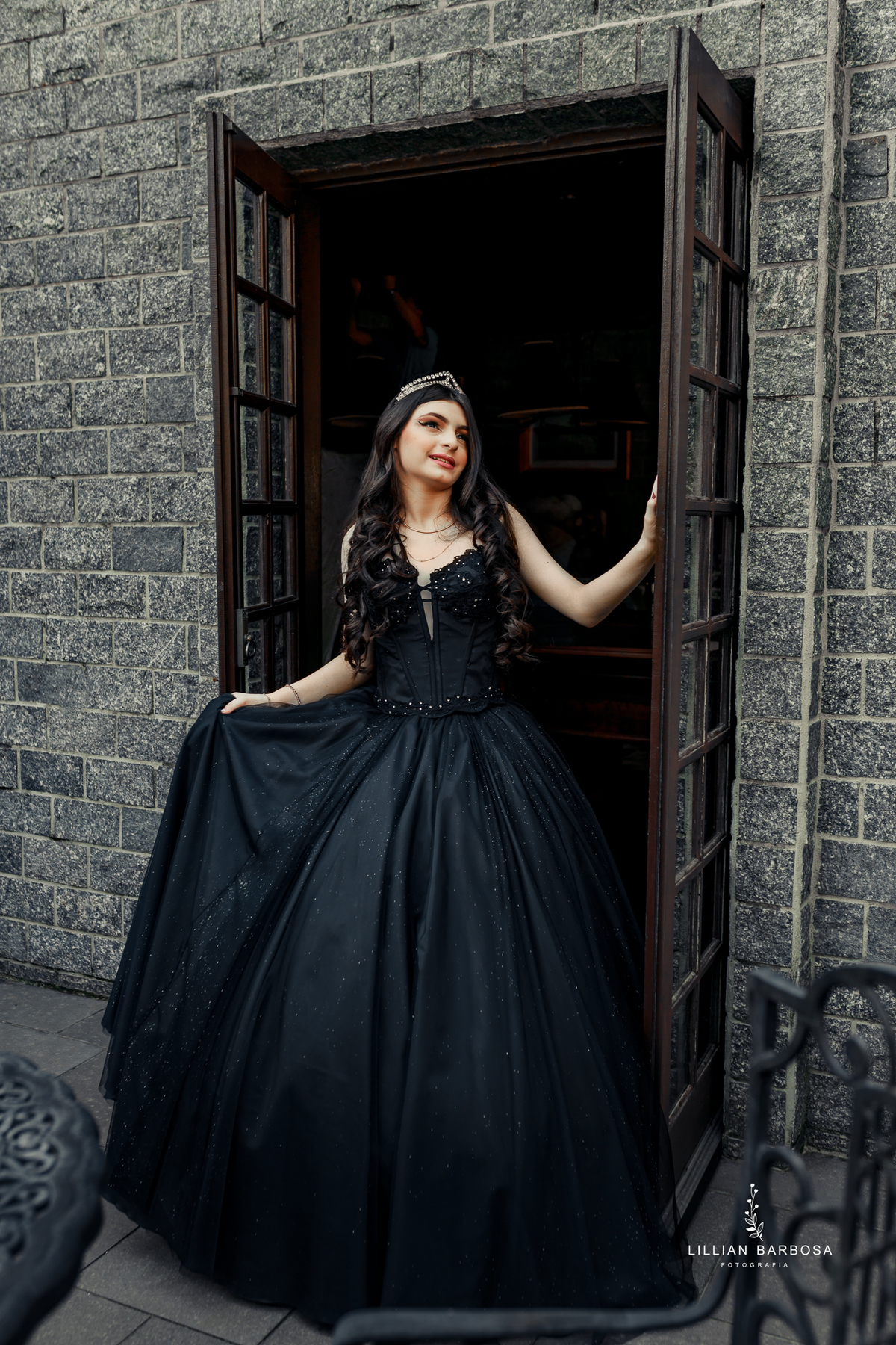 fiffteen-larissa-ensaio-de-quinze-anos--ensaio-no-castelo-britanico-fifteens-da-lillian-barbosa-fotogrtafa-de-cocal-do-sul-fotografa-de-lauro muller-fotografa-delauroi-muller-a-melhor-da-regiao (1)