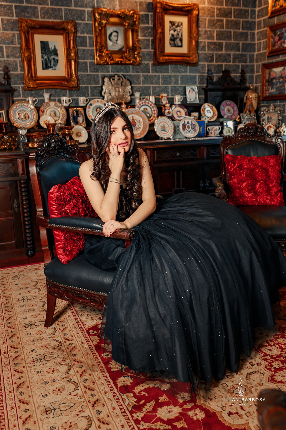 fiffteen-larissa-ensaio-de-quinze-anos--ensaio-no-castelo-britanico-fifteens-da-lillian-barbosa-fotogrtafa-de-cocal-do-sul-fotografa-de-lauro muller-fotografa-delauroi-muller-a-melhor-da-regiao (1)