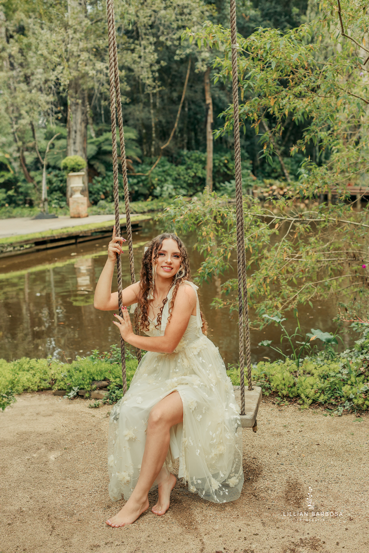 ensaio-de-quinze-anos-cavalo-sitio-jarim-secreto-ville-de-france-de-urubici-vestido-delicado-vestido-barbie-fotografa-de-urubici-santa-catarina-fotografa-da-serra-gaucha-fotografa-de-lauro muller-