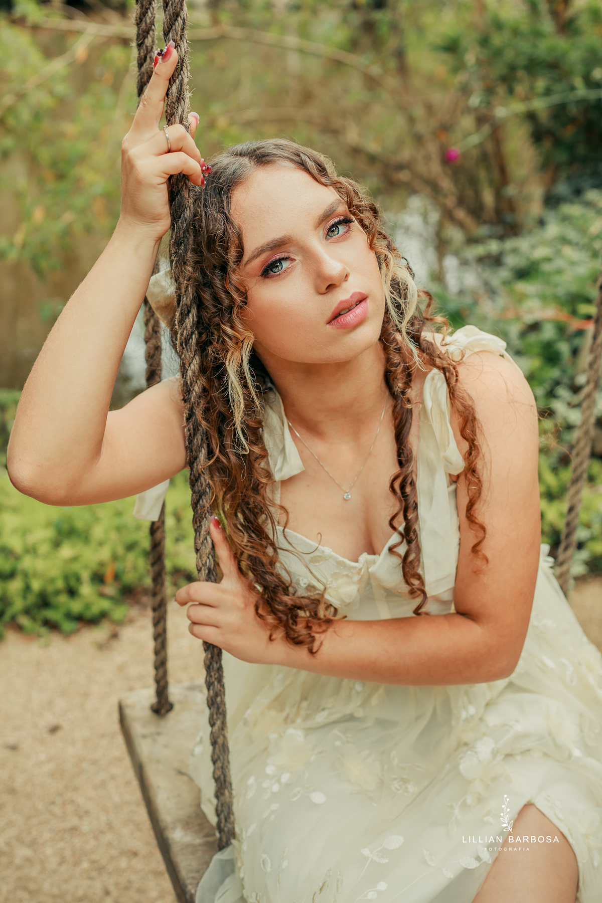 ensaio-de-quinze-anos-cavalo-sitio-jarim-secreto-ville-de-france-de-urubici-vestido-delicado-vestido-barbie-fotografa-de-urubici-santa-catarina-fotografa-da-serra-gaucha-fotografa-de-lauro muller-