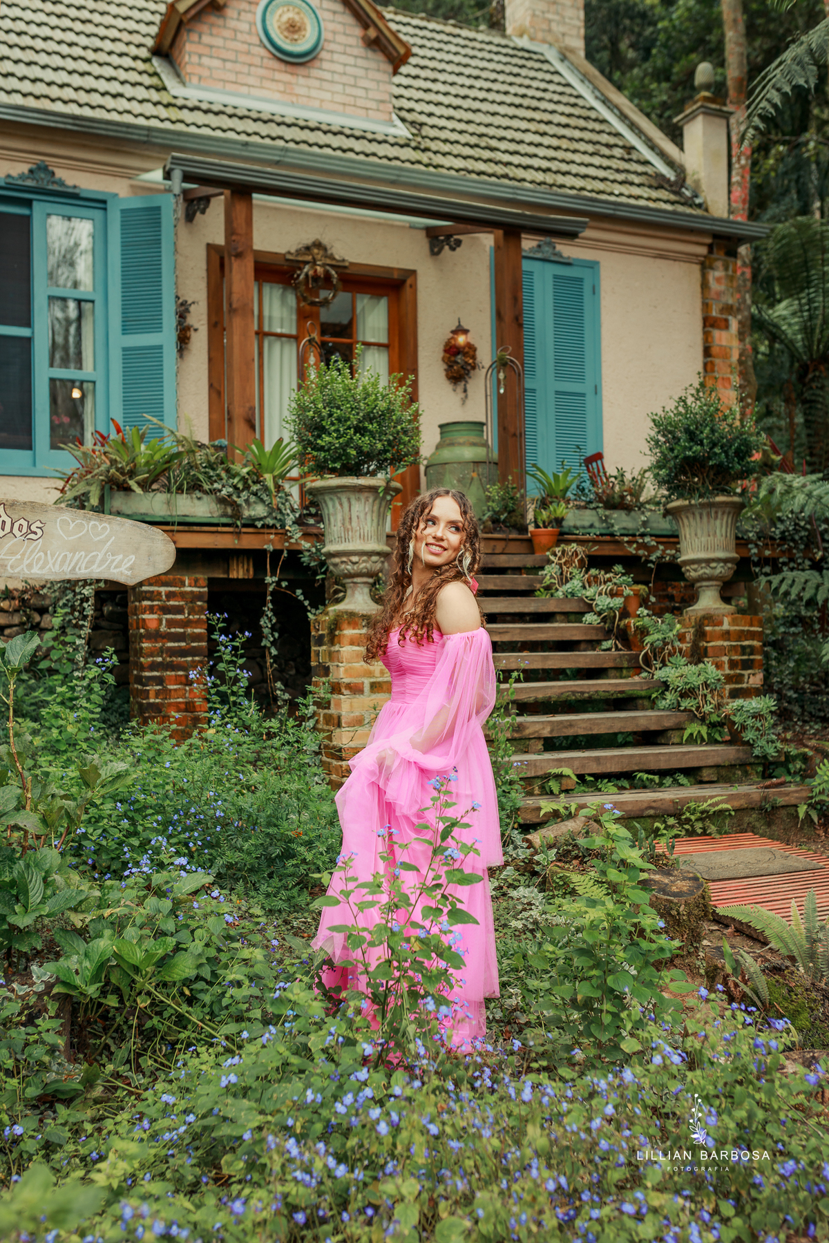 ensaio-de-quinze-anos-cavalo-sitio-jarim-secreto-ville-de-france-de-urubici-vestido-delicado-vestido-barbie-fotografa-de-urubici-santa-catarina-fotografa-da-serra-gaucha-fotografa-de-lauro muller-