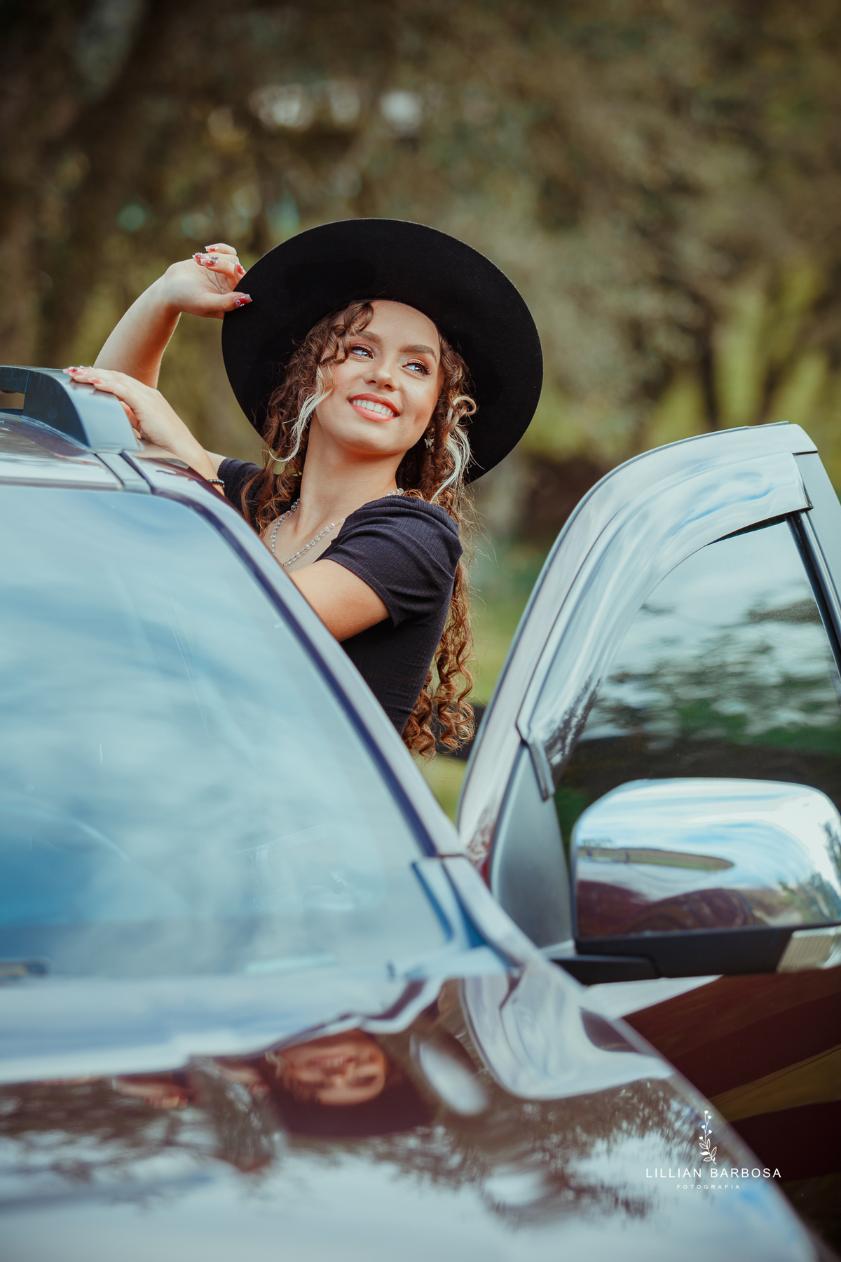 ensaio-de-quinze-anos-cavalo-sitio-jarim-secreto-ville-de-france-de-urubici-vestido-delicado-vestido-barbie-fotografa-de-urubici-santa-catarina-fotografa-da-serra-gaucha-fotografa-de-lauro muller-