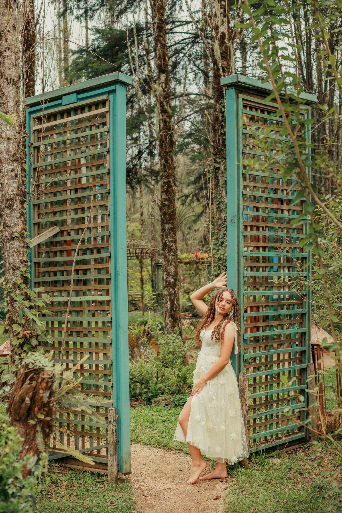 ensaio-de-quinze-anos-cavalo-sitio-jarim-secreto-ville-de-france-de-urubici-vestido-delicado-vestido-barbie-fotografa-de-urubici-santa-catarina-fotografa