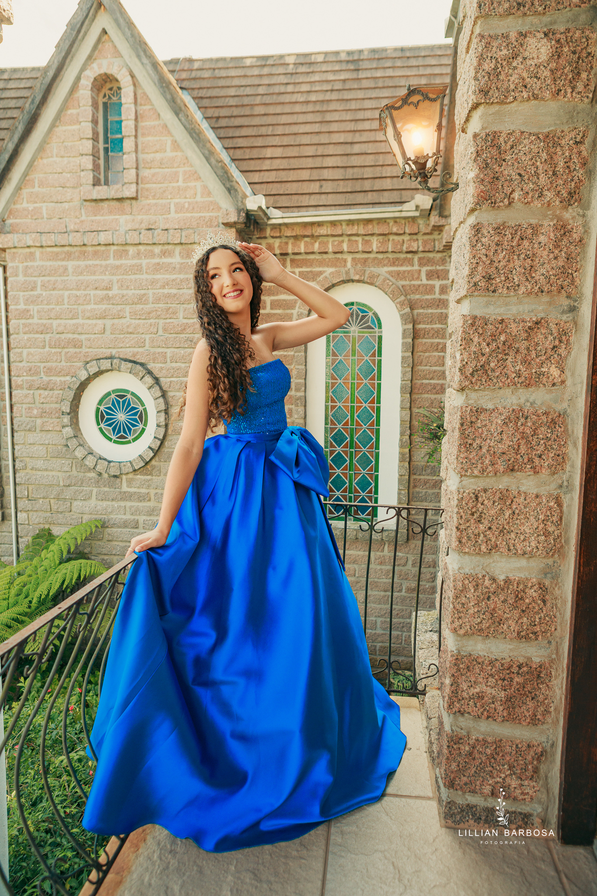 ensaio-de-quinze-anos-castelo-belvedere-castelo-em-treze-de-maio-vestido-azul-vestido-rosa-branco-forografa-de-lauro muller-fotografa-de-treze-de-mao-fotografa-de-santa-catarina-fotografa-destaque-do-ano