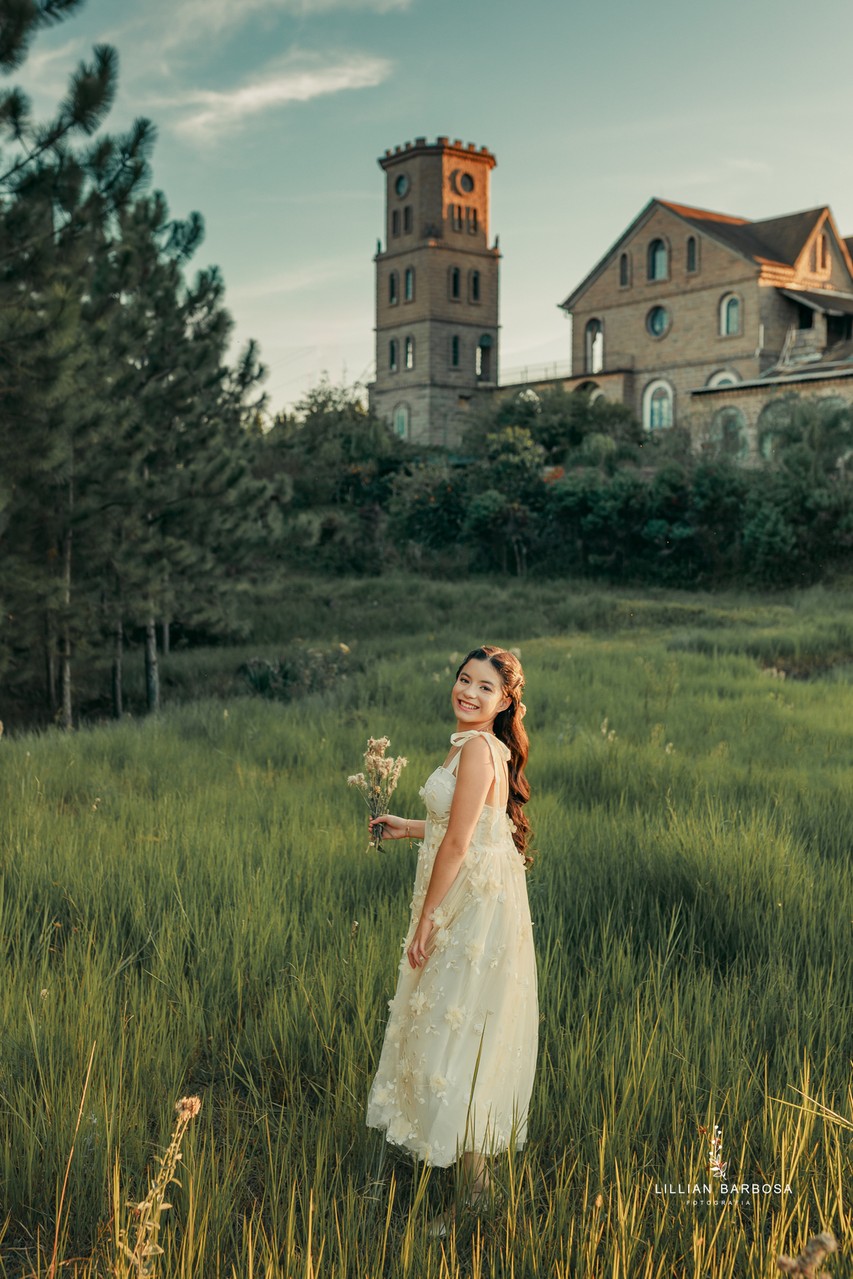 ensaio-de-quinze-anos-em-um-castelo-beldevere-fotografa-de-lauro-muller-fotografa-de-treze-de-meio-