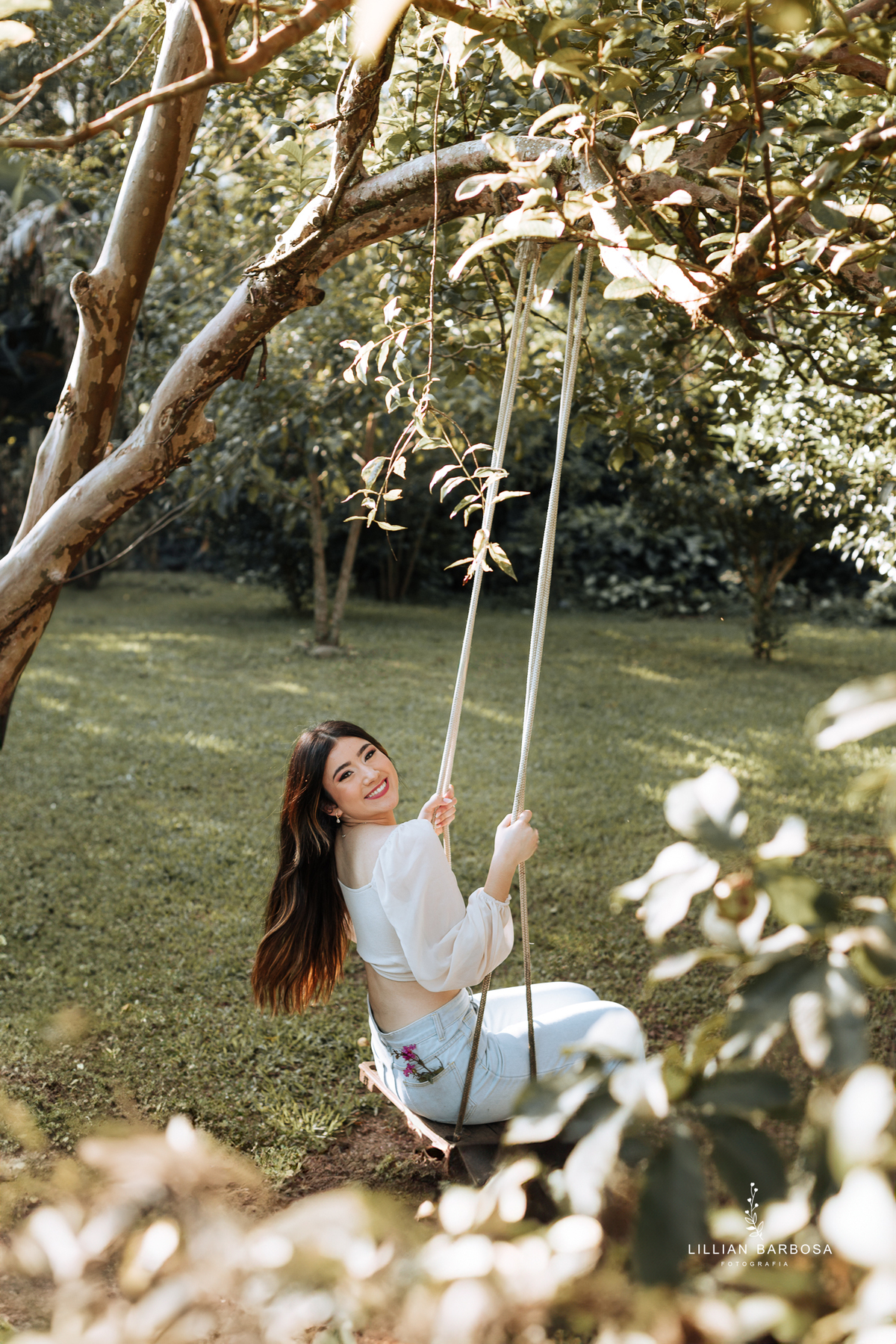 ensaio-de-quinze anos-ensaio-externo-em-lauro-muller-santa-catarina-ensaio-na-nova-veneza-vestido-azul-rosa-vermelho-ensaio-noestudio-da-lillian-barbosa-fotografia-fotogr