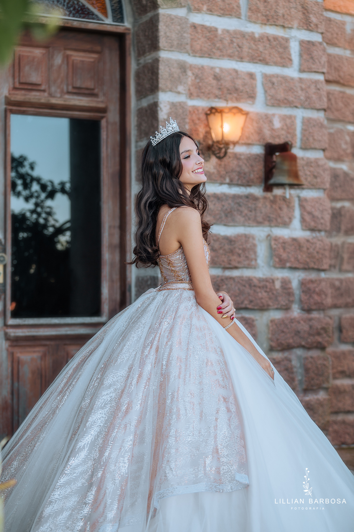 ensaio-de-quinze anos-ensaio-externo-em-treze-de-maio-santa-catarina-castelo-belvedere-ensaio-no-estudio-da-lillian-barbosa-fotografa-de-treze-de-maio-fotografia-fotografa-de-lauro-muller