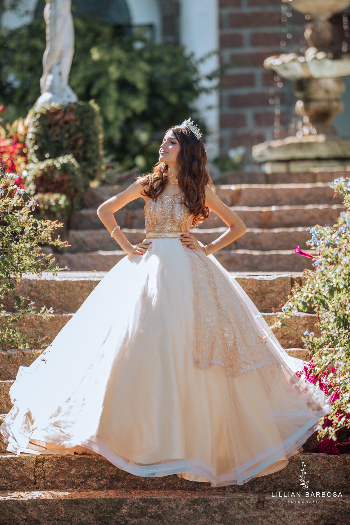 ensaio-de-quinze anos-ensaio-externo-em-treze-de-maio-santa-catarina-castelo-belvedere-ensaio-no-estudio-da-lillian-barbosa-fotografa-de-treze-de-maio-fotografia-fotografa-de-lauro-muller