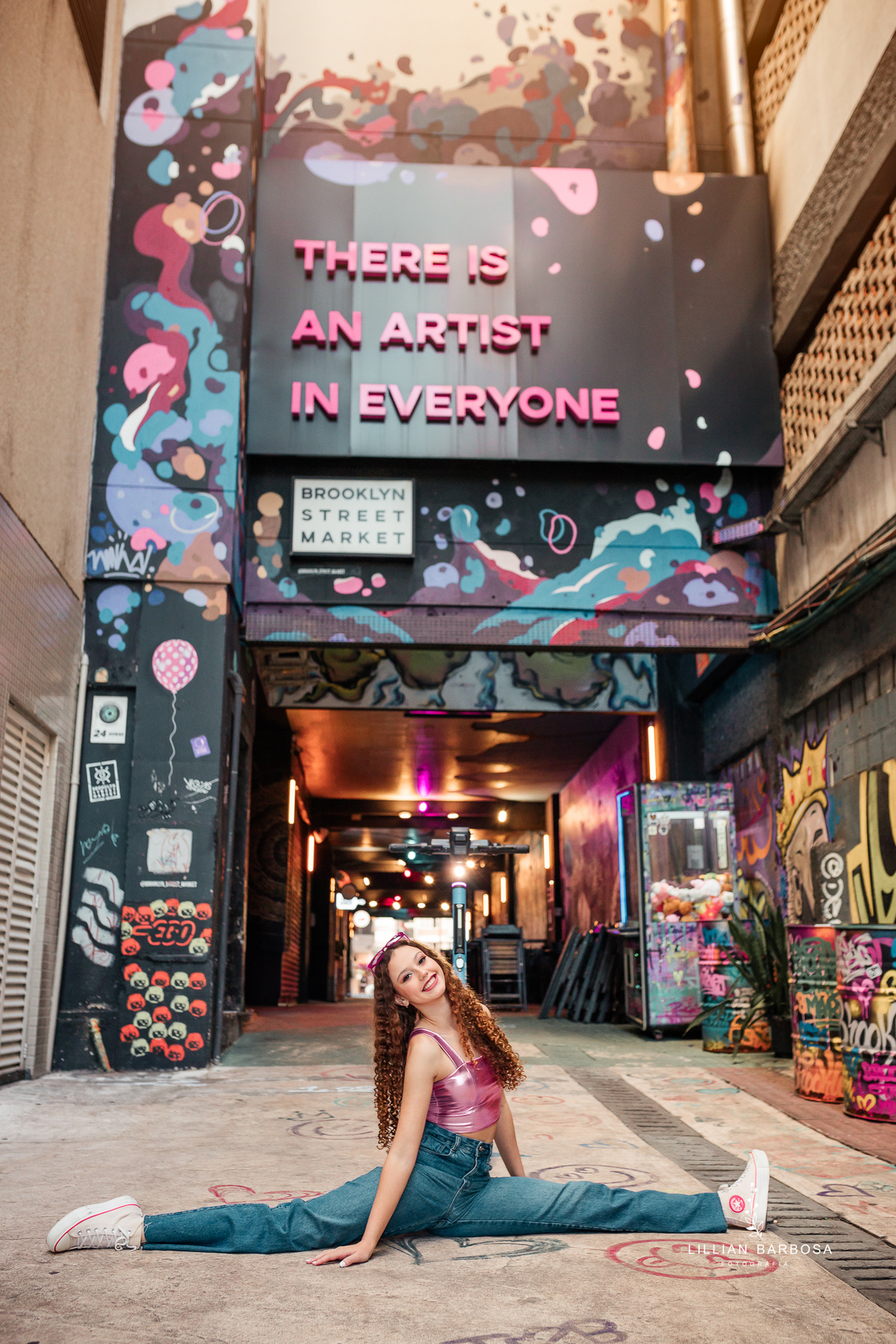 ensaio-de-quinze anos-ensaio-externo-em-balneario-camburiu-santa-catarina-vestido-rosa-vestido-preto-fotgrafa-de-treze-de-maio-lillian-barbosa-fotografia-fotografa-de-balneario-camburiu