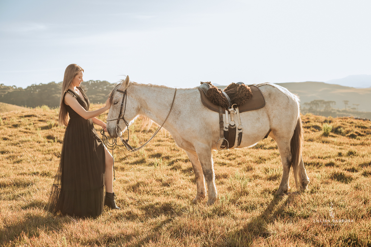 ensaio-de-quinze anos-ensaio-externo-em-serra-do-rio-do-rio-do-rastro-santa-catarina-fotografa-de-serra-do-rio-do-ratro-fotografia-fotografa-de-lauro-muller