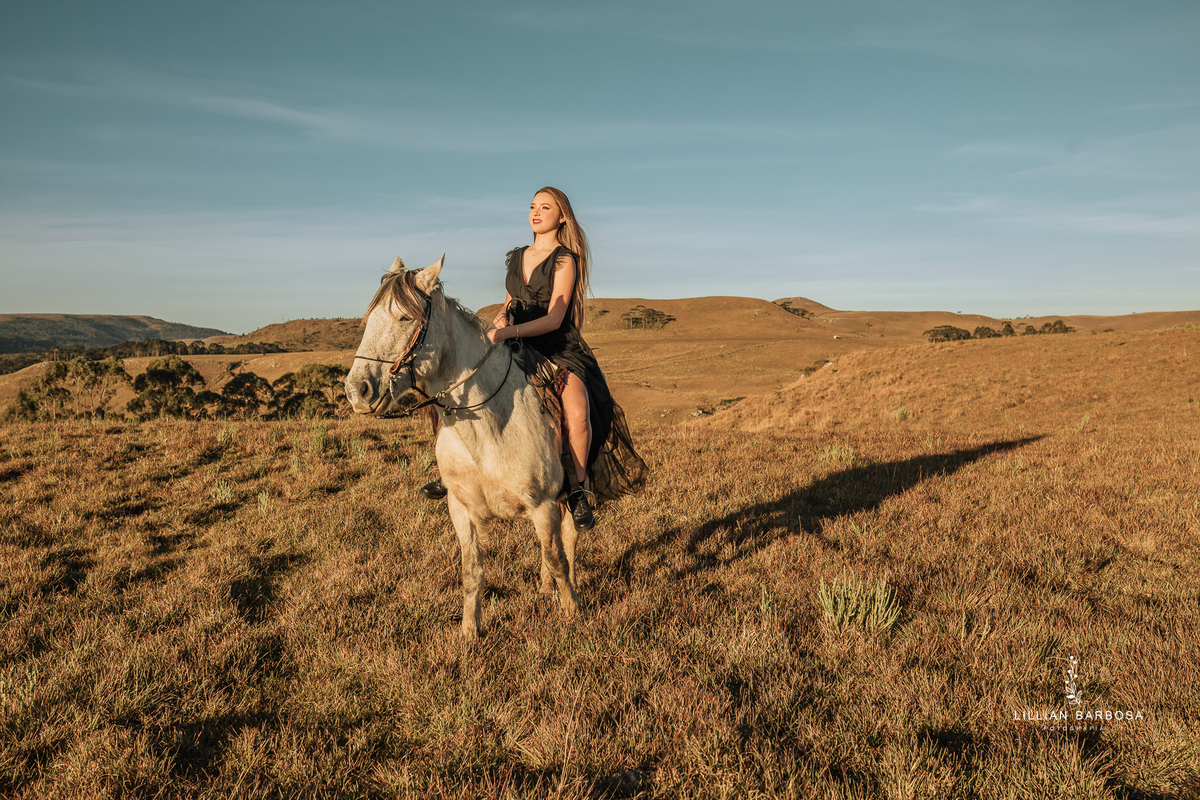 ensaio-de-quinze anos-ensaio-externo-em-serra-do-rio-do-rio-do-rastro-santa-catarina-fotografa-de-serra-do-rio-do-ratro-fotografia-fotografa-de-lauro-muller