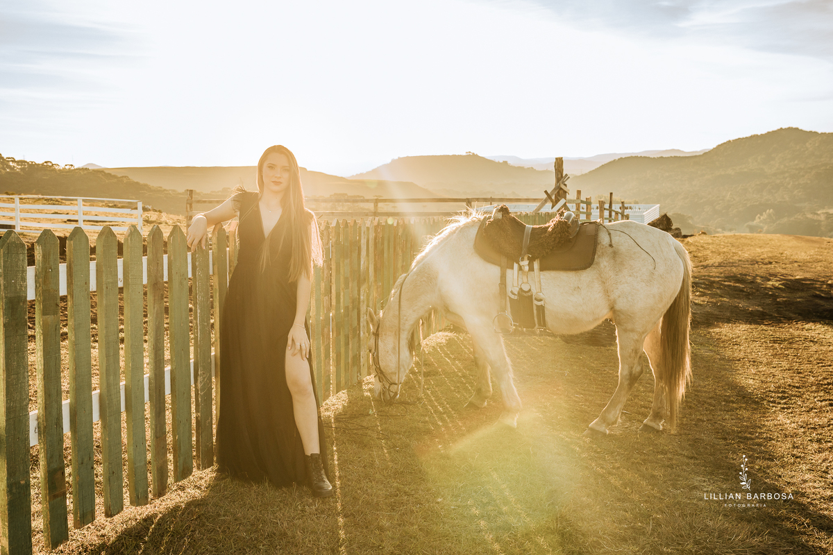 ensaio-de-quinze anos-ensaio-externo-em-serra-do-rio-do-rio-do-rastro-santa-catarina-fotografa-de-serra-do-rio-do-ratro-fotografia-fotografa-de-lauro-muller