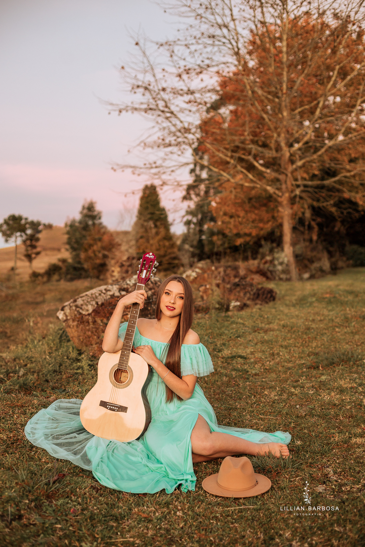 ensaio-de-quinze anos-ensaio-externo-em-serra-do-rio-do-rio-do-rastro-santa-catarina-fotografa-de-serra-do-rio-do-ratro-fotografia-fotografa-de-lauro-muller
