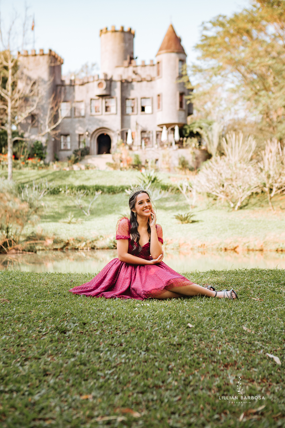 ensaio-de-quinze anos-ensaio-externo-em-castel-belvedere-treze-de-maio-santa-catarina-fotografa-de-treze-de-maio-fotografia-fotografa-de-lauro-muller