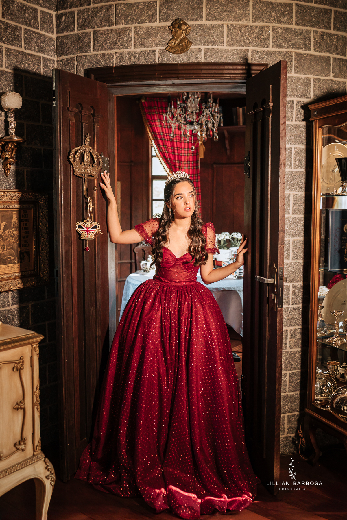 ensaio-de-quinze anos-ensaio-externo-em-castel-belvedere-treze-de-maio-santa-catarina-fotografa-de-treze-de-maio-fotografia-fotografa-de-lauro-muller