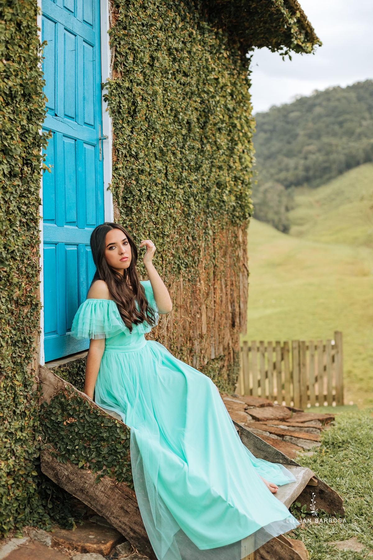ensaio-de-quinze anos-ensaio-externo-em-castel-belvedere-treze-de-maio-santa-catarina-fotografa-de-treze-de-maio-fotografia-fotografa-de-lauro-muller