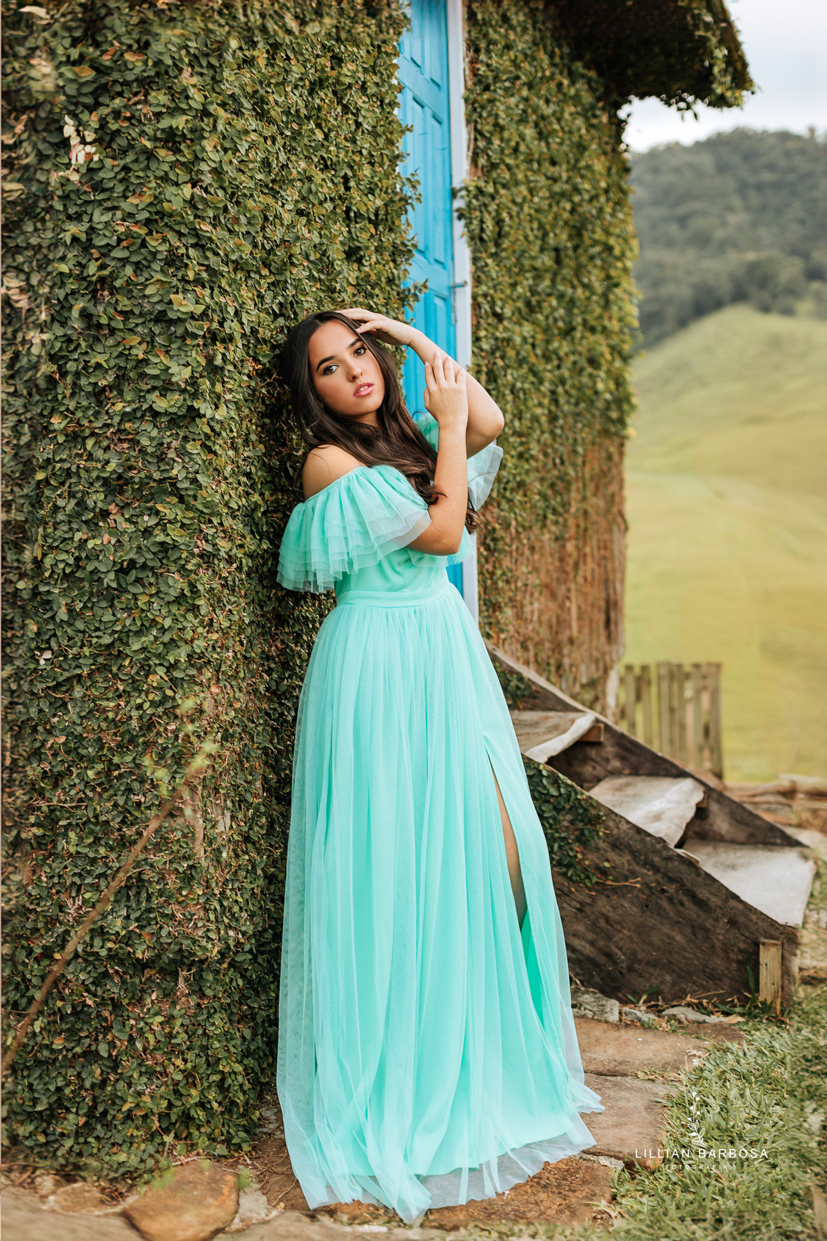 ensaio-de-quinze anos-ensaio-externo-em-castel-belvedere-treze-de-maio-santa-catarina-fotografa-de-treze-de-maio-fotografia-fotografa-de-lauro-muller