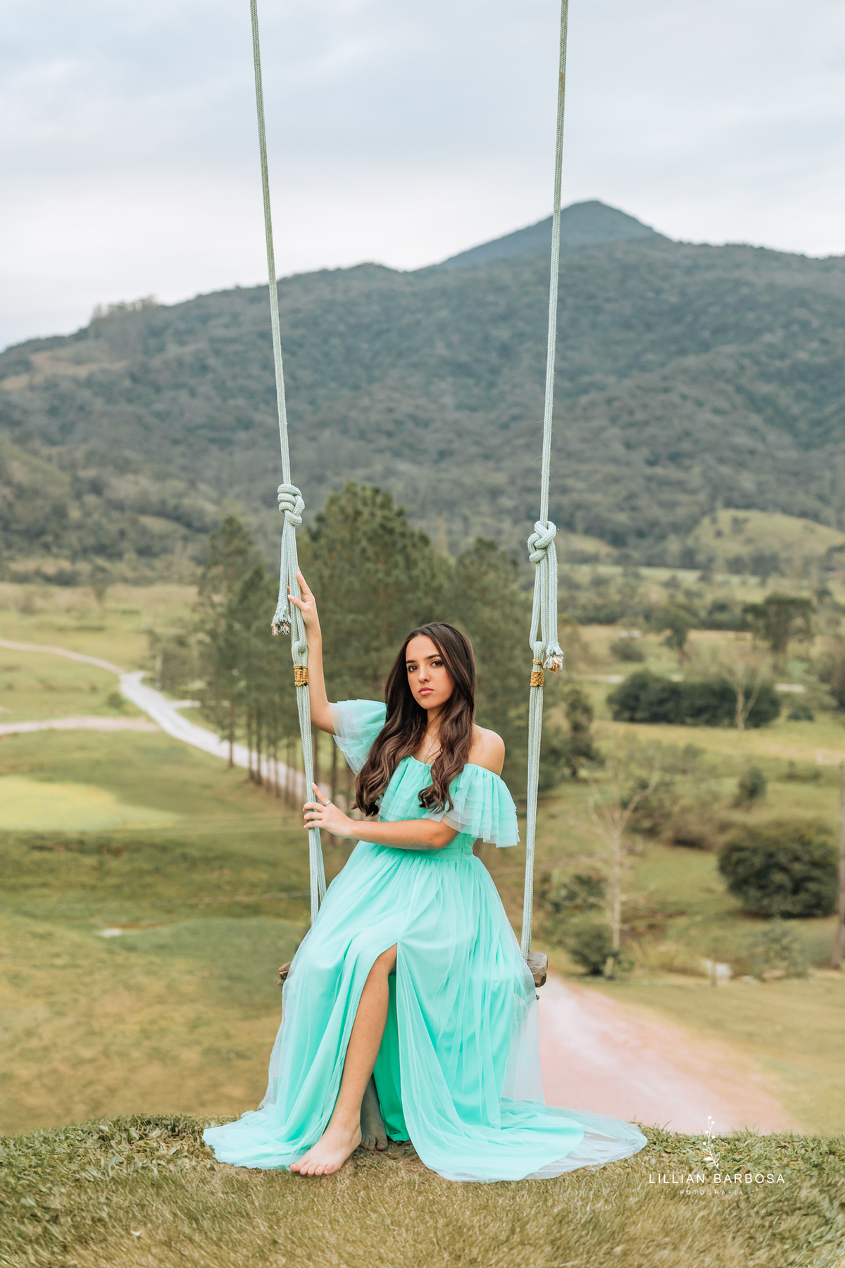 ensaio-de-quinze anos-ensaio-externo-em-castel-belvedere-treze-de-maio-santa-catarina-fotografa-de-treze-de-maio-fotografia-fotografa-de-lauro-muller