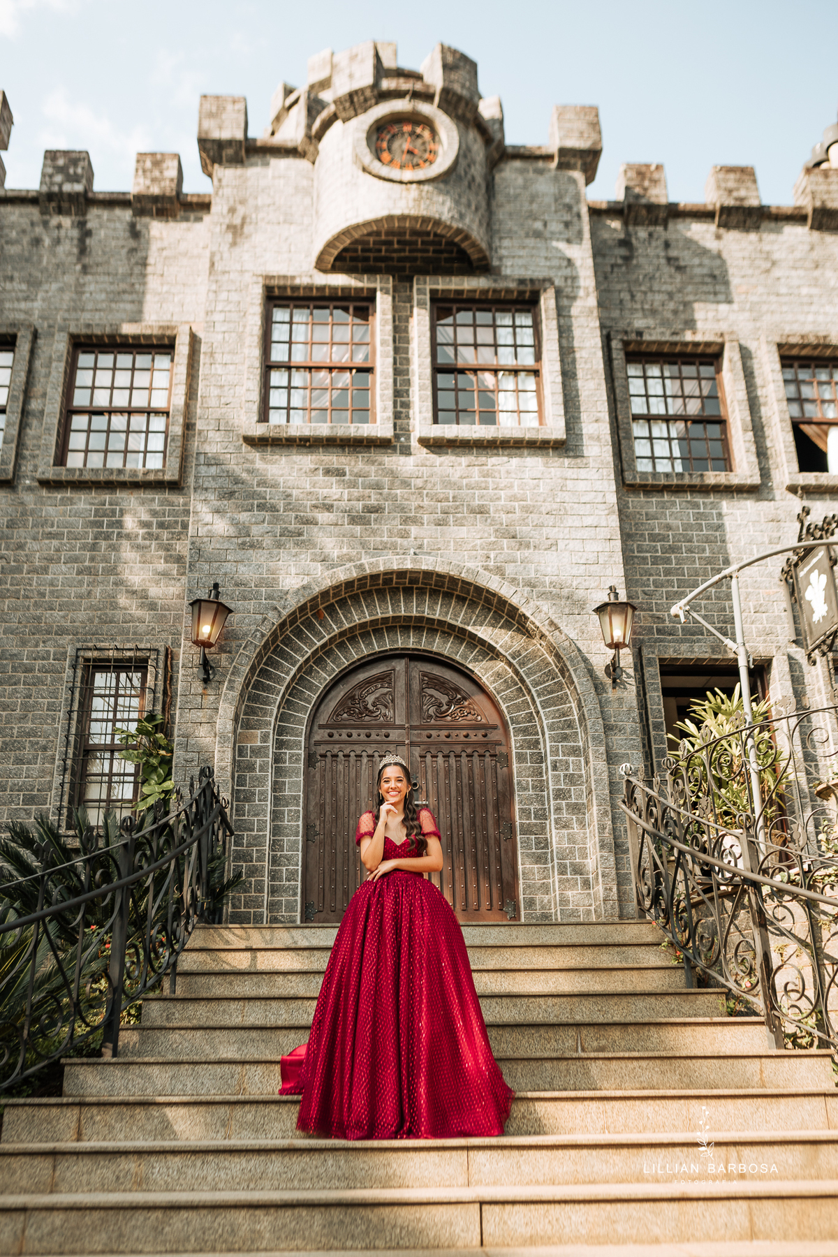 ensaio-de-quinze anos-ensaio-externo-em-castel-belvedere-treze-de-maio-santa-catarina-fotografa-de-treze-de-maio-fotografia-fotografa-de-lauro-muller