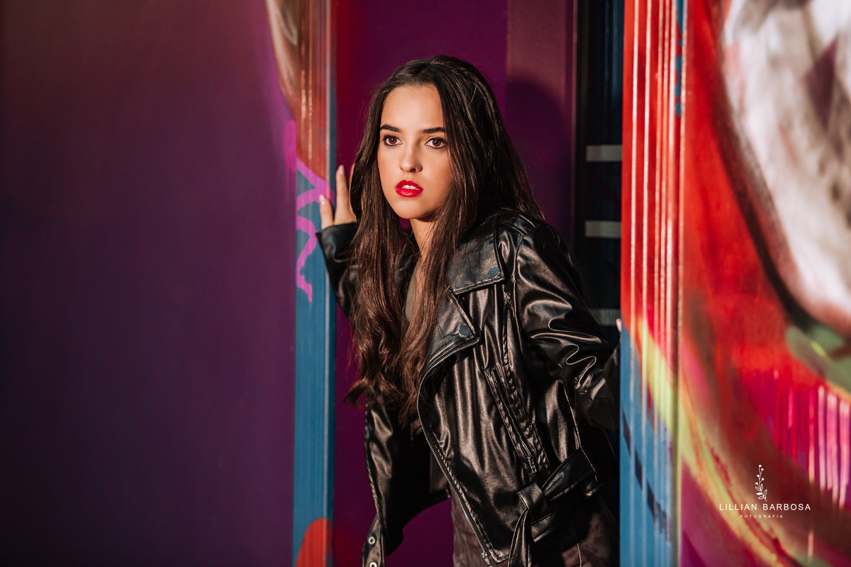 ensaio-de-quinze anos-ensaio-externo-em-castel-belvedere-treze-de-maio-santa-catarina-fotografa-de-treze-de-maio-fotografia-fotografa-de-lauro-muller