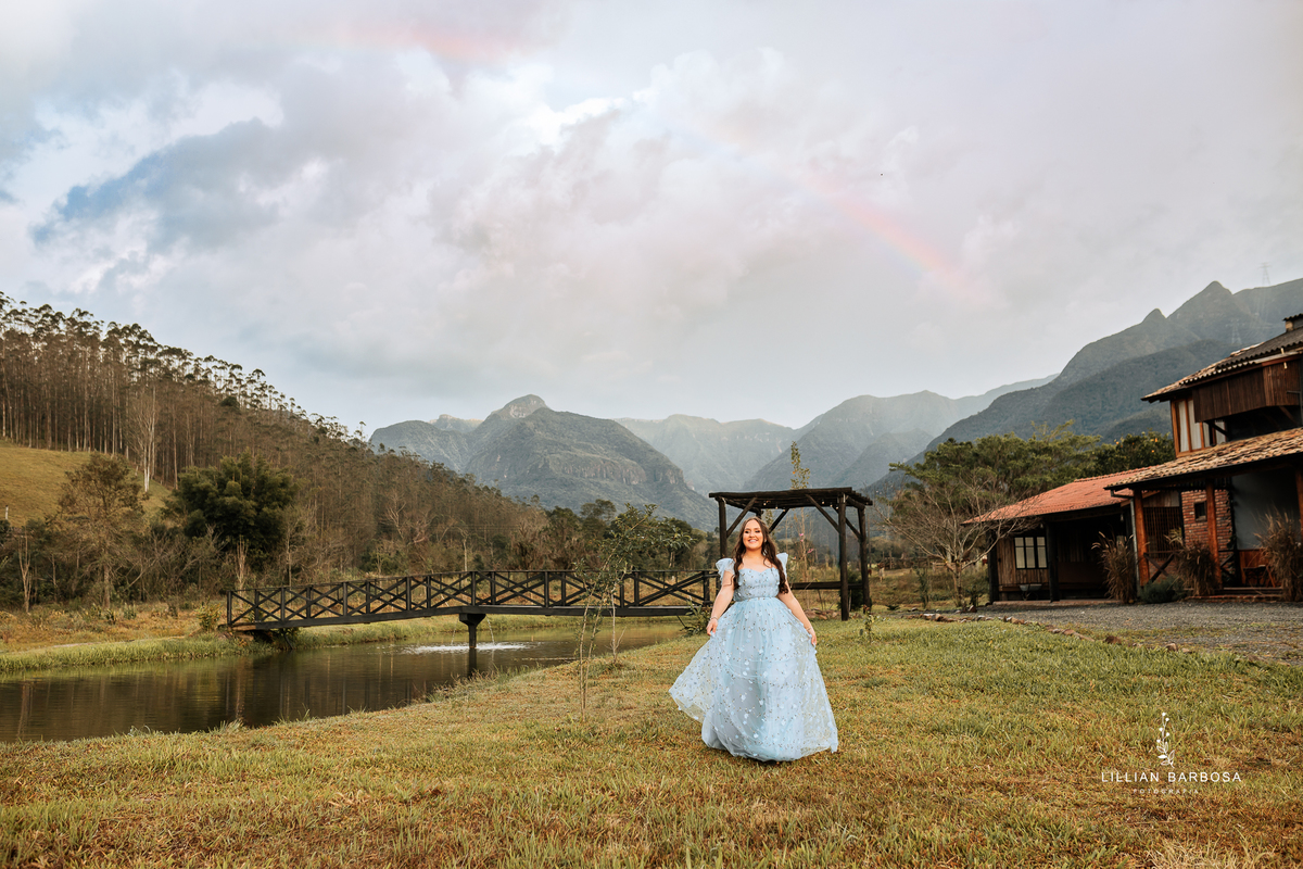 ensaio-de-quinze anos-ensaio-externo-em-Morada-do-cabo-santa-catarina-fotografia-fotografa-de-lauro-muller
