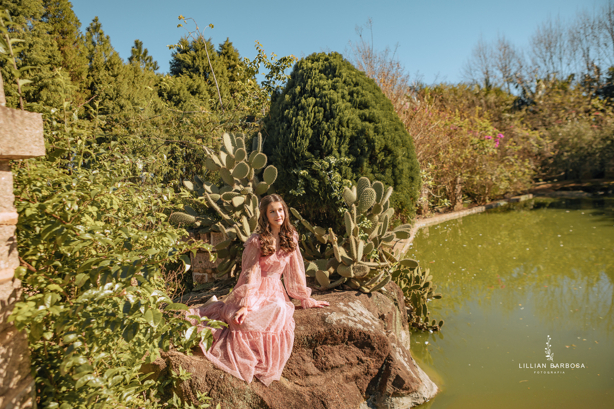 ensaio-de-quinze anos-ensaio-externo-em-castelo-belvedere-treze-de-maio-santa-catarina-fotografa-de-treze-de-maio-fotografia-fotografa-de-lauro-muller
