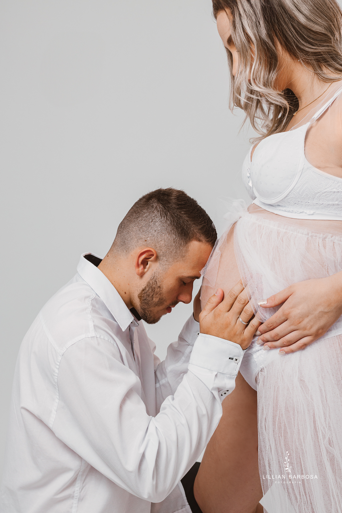 ensaio-de-gestanrte-no-estudio-da-lillian-barbosa-catarina-lillian-barbosa-fotografia-fotografa-de-lauro-muller