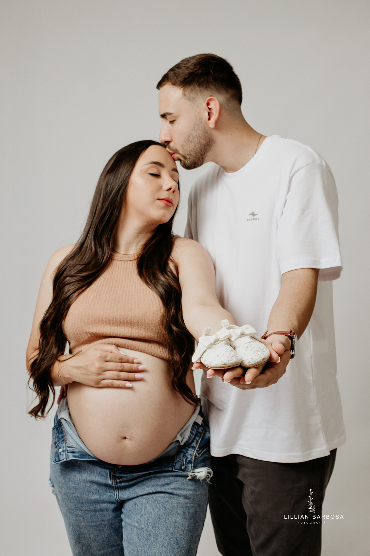 ensaio-de-gestanrte-no-estudio-da-lillian-barbosa-catarina-lillian-barbosa-fotografia-fotografa-de-lauro-muller
