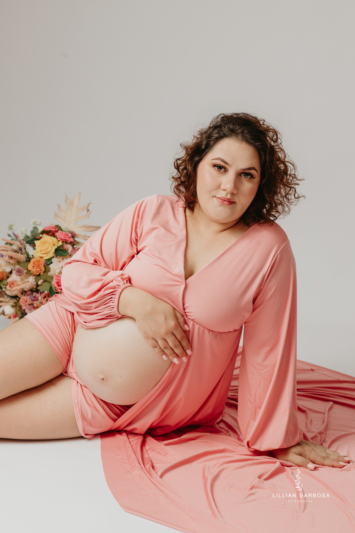 ensaio-de-gestanrte-no-estudio-da-lillian-barbosa-catarina-lillian-barbosa-fotografia-fotografa-de-lauro-muller