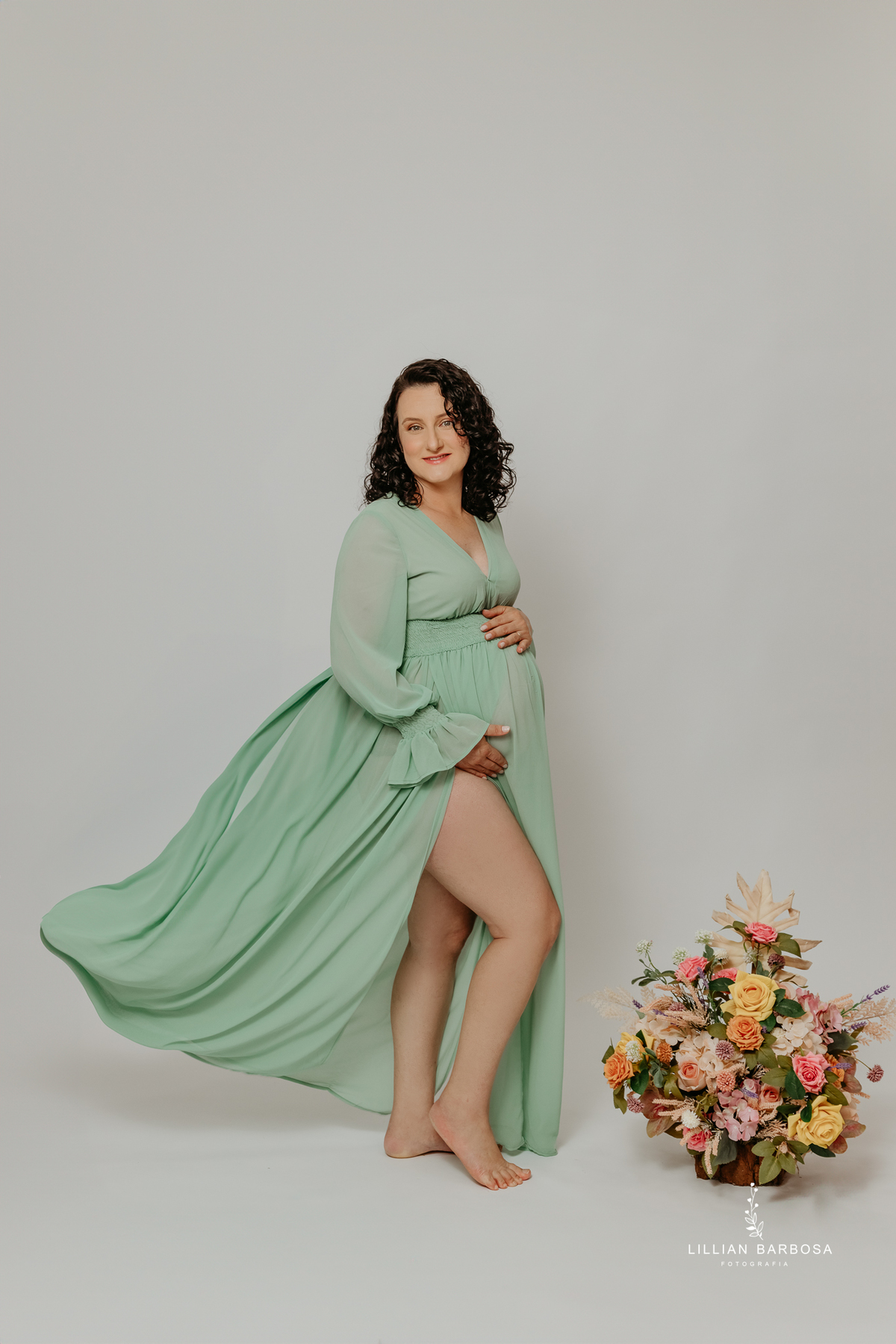 ensaio-de-gestanrte-no-estudio-da-lillian-barbosa-catarina-lillian-barbosa-fotografia-fotografa-de-lauro-muller