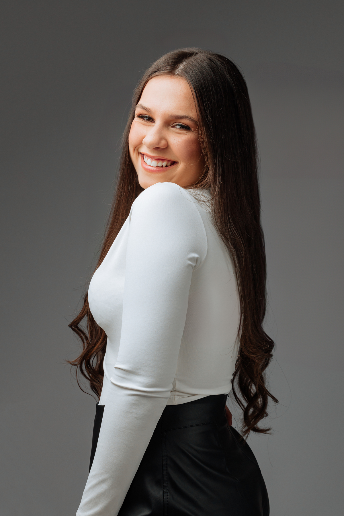 ensaio-de-quinze-anos-no-estudio-da-lilliana-barbosa-fotografa-de-lauro-muller-santa-cataraina